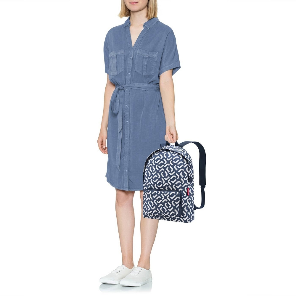 reisenthel - mini maxi rucksack - signature navy reisenthel - mini maxi rucksack - signature navy