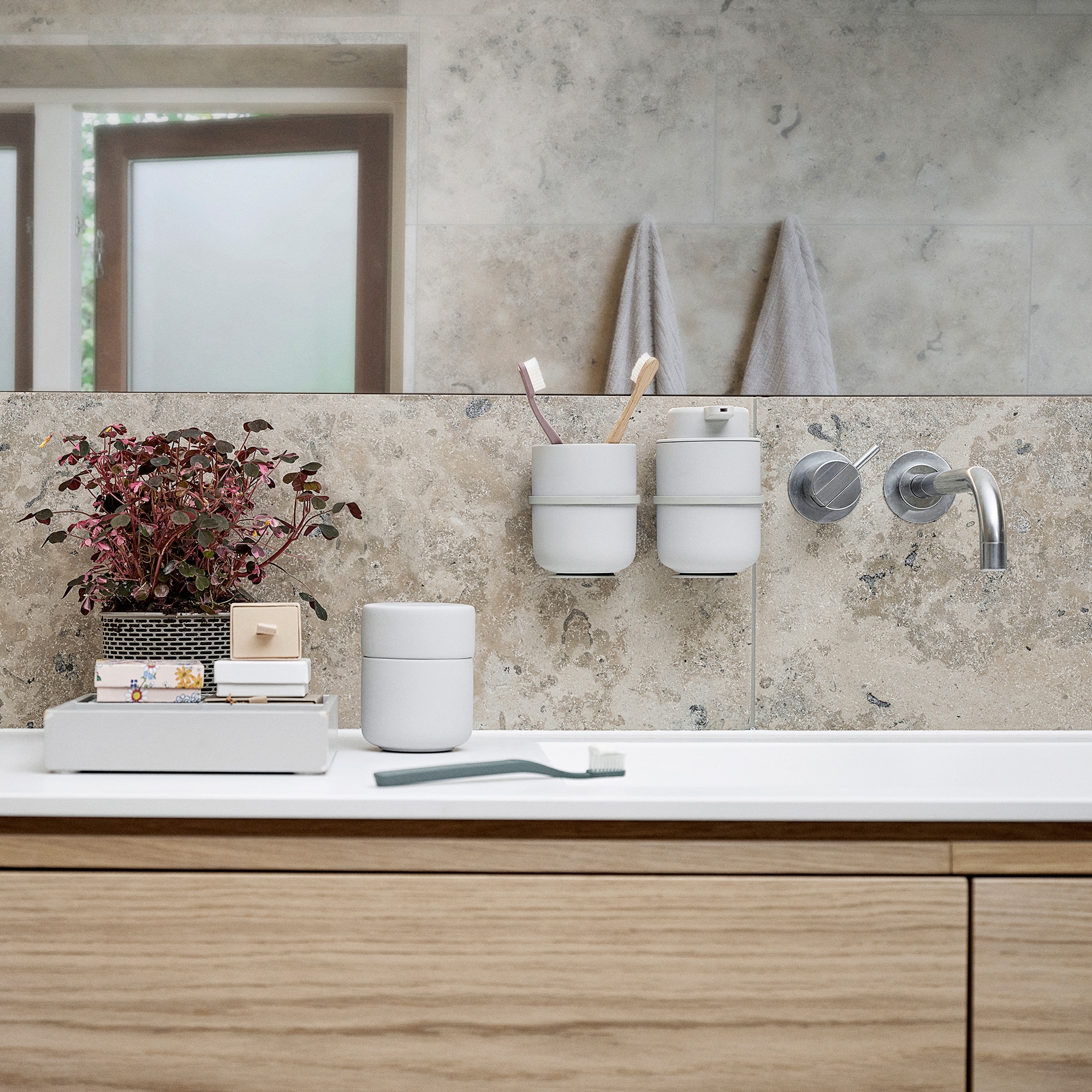 Zone - Ume Gefäß mit Deckel - Soft Grey