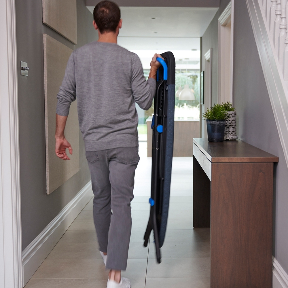Joseph Joseph - Glide™ Plus Easy-Store Ironing Board - black/blue Joseph Joseph - Glide™ Plus Easy-Store Ironing Board - black/blue