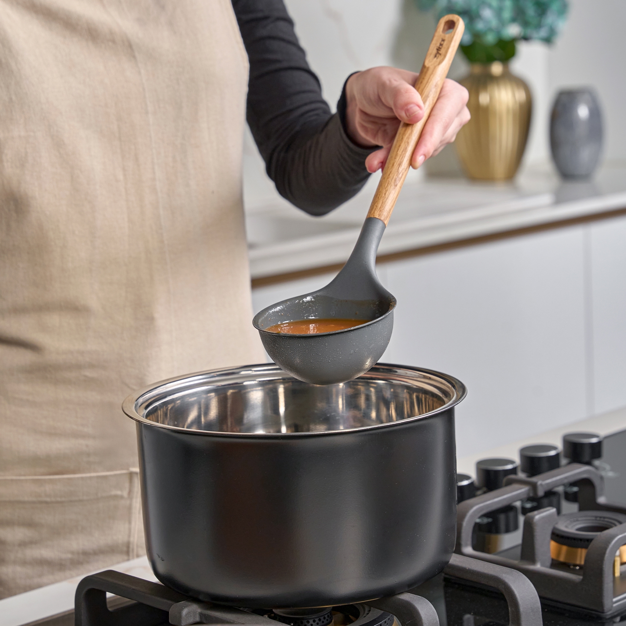 Zyliss - Ladle | Oak Wood