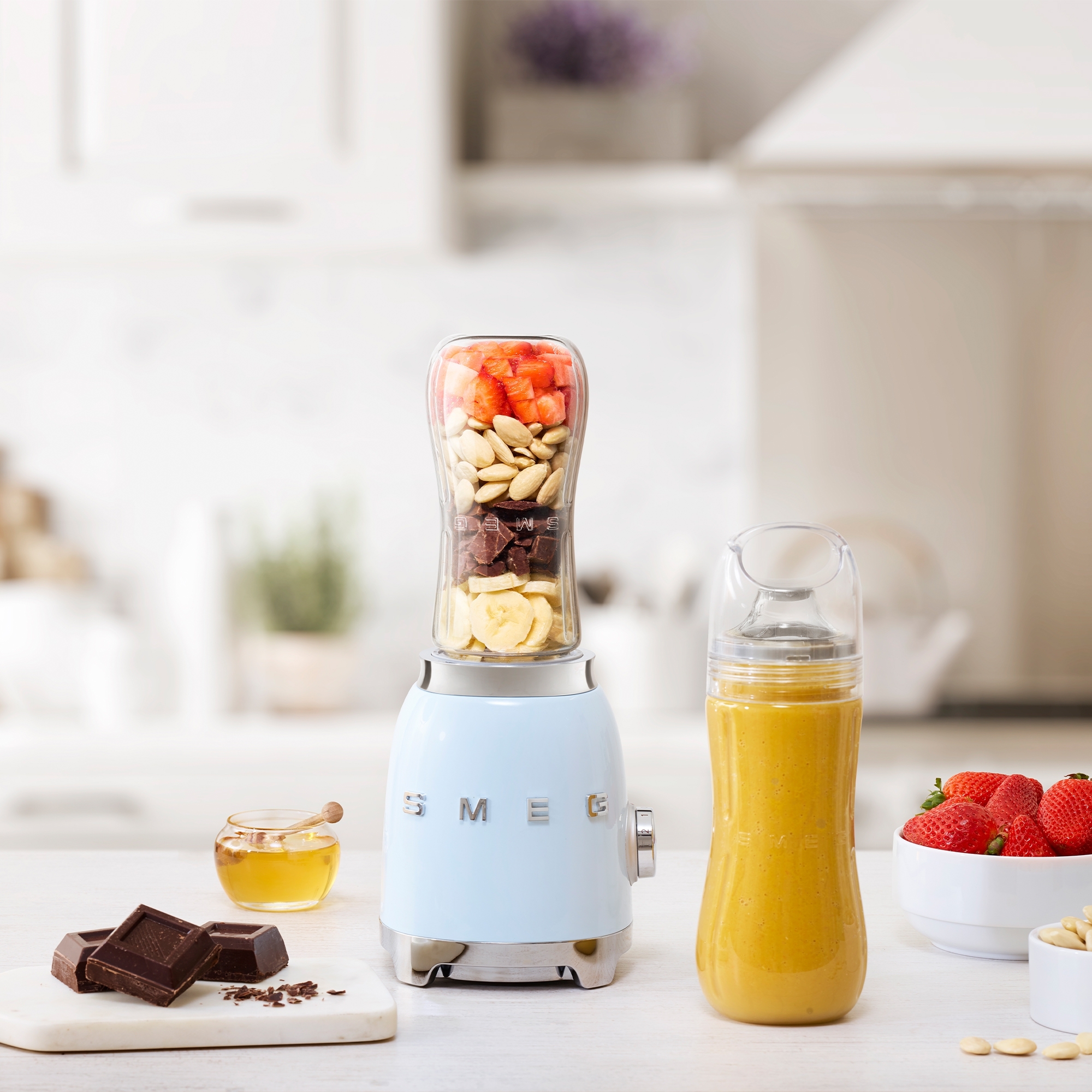 Smeg - Mini blender - design line style The 50 ° years Smeg - Mini blender - design line style The 50 ° years