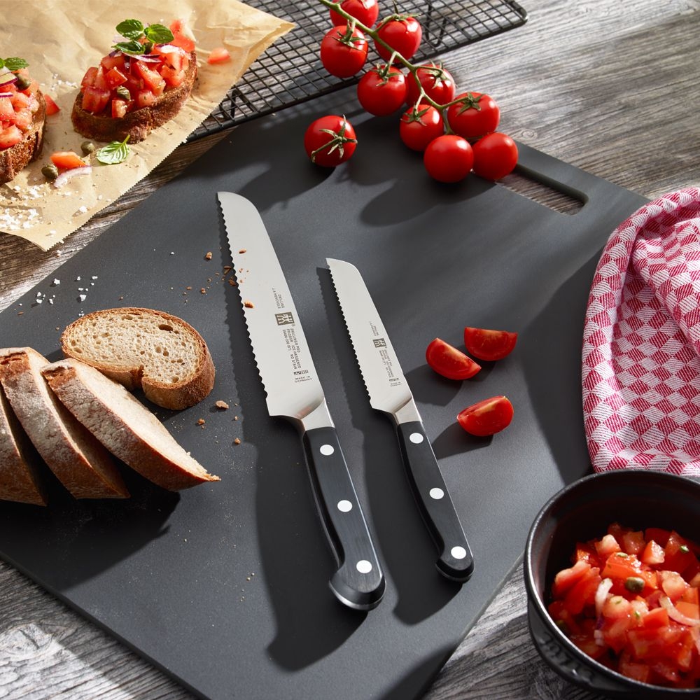 Zwilling - Pro - Universalmesser 13 cm Zwilling - Pro - Universalmesser 13 cm