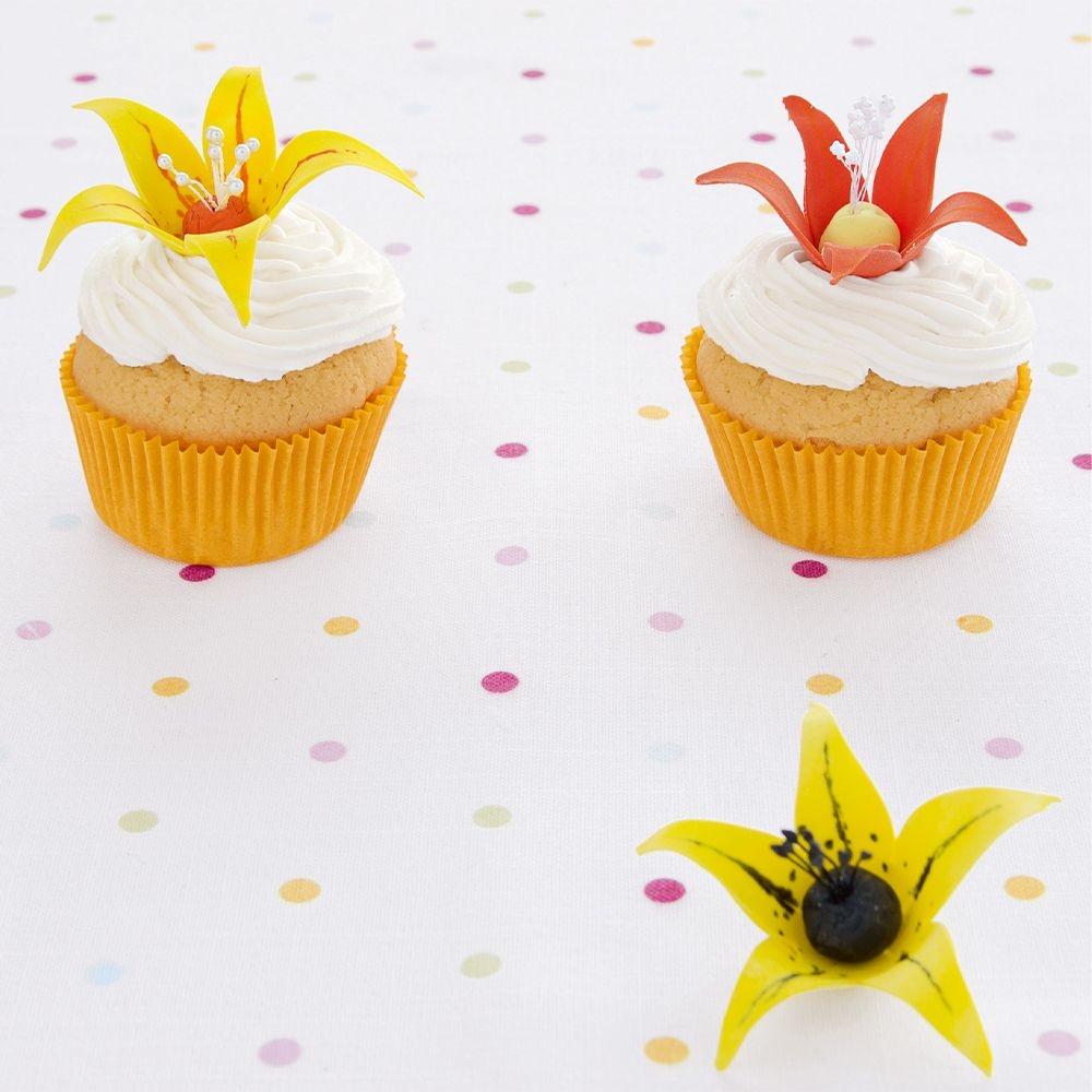 Städter - Ausstecher mit Auswerfer Große Lilie - 10 cm Städter - Ausstecher mit Auswerfer Große Lilie - 10 cm