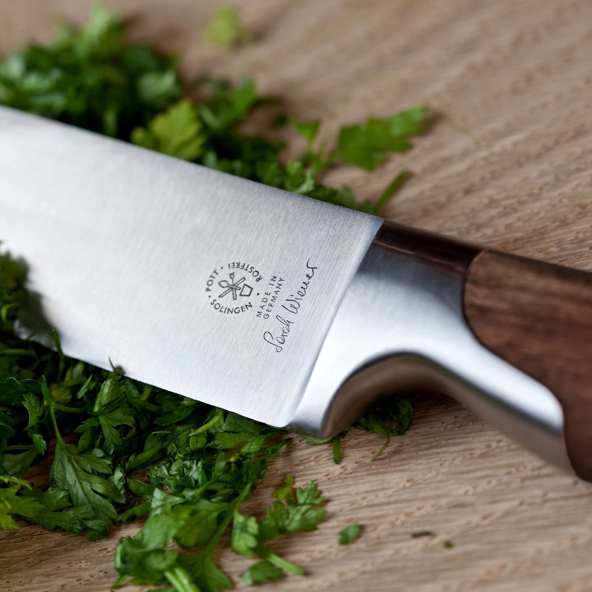 Pott - Sarah Wiener - Meat Knife 18 cm - Walnut Wood Pott - Sarah Wiener - Meat Knife 18 cm - Walnut Wood