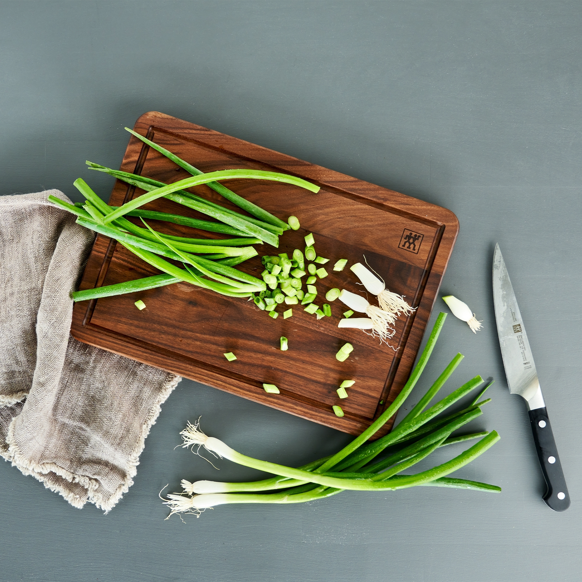 ZWILLING - Cutting Board | 35 cm x 25 cm | Walnut