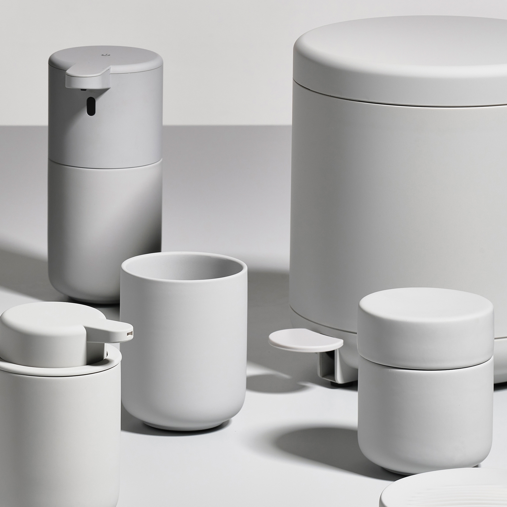 Zone - Ume Gefäß mit Deckel - Soft Grey