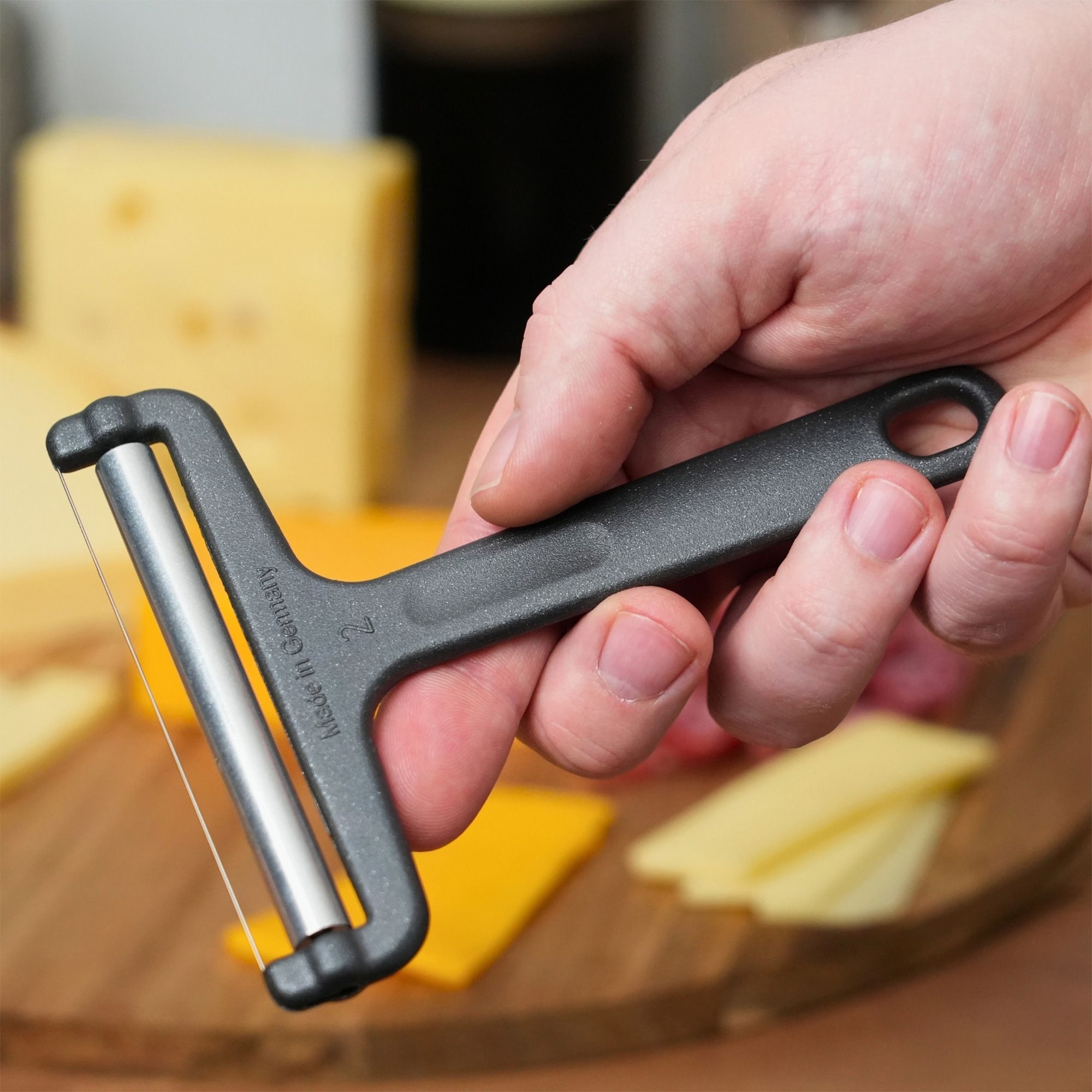 Westmark - Cheese slicer »Rollschnitt« Black Edition