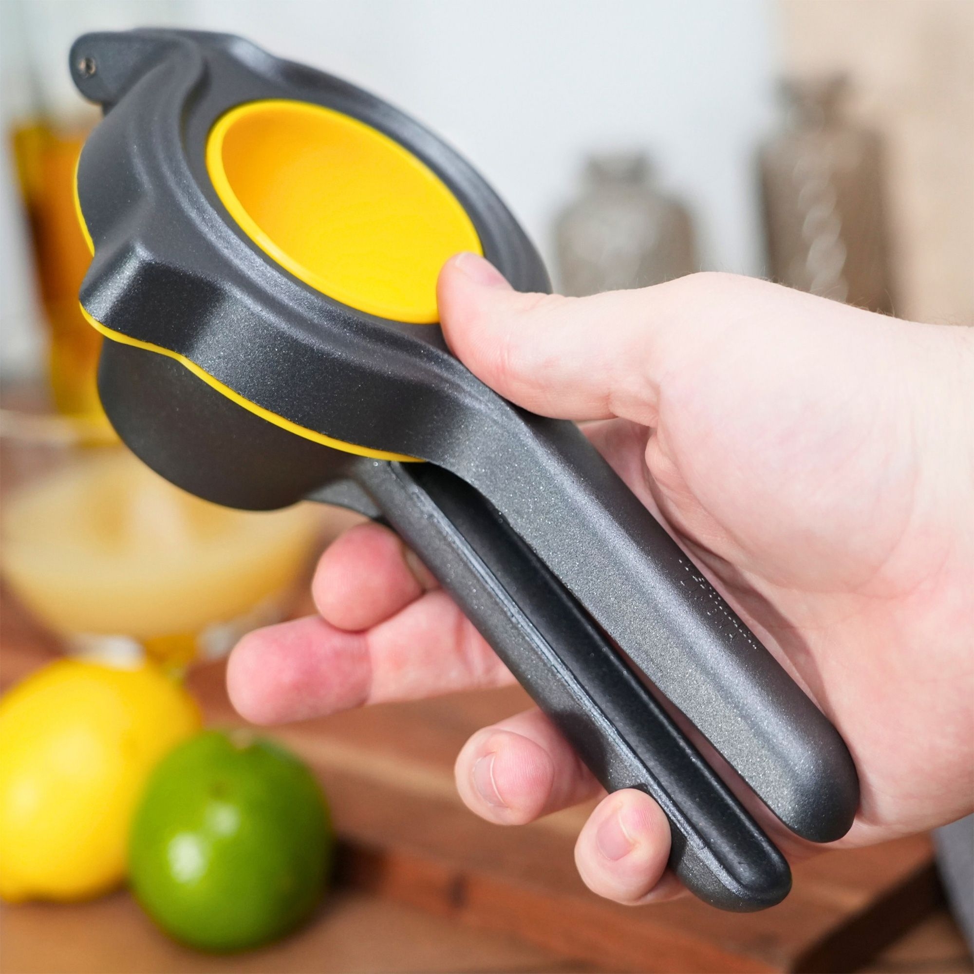 Westmark - Fruit press »Limona« Black Edition