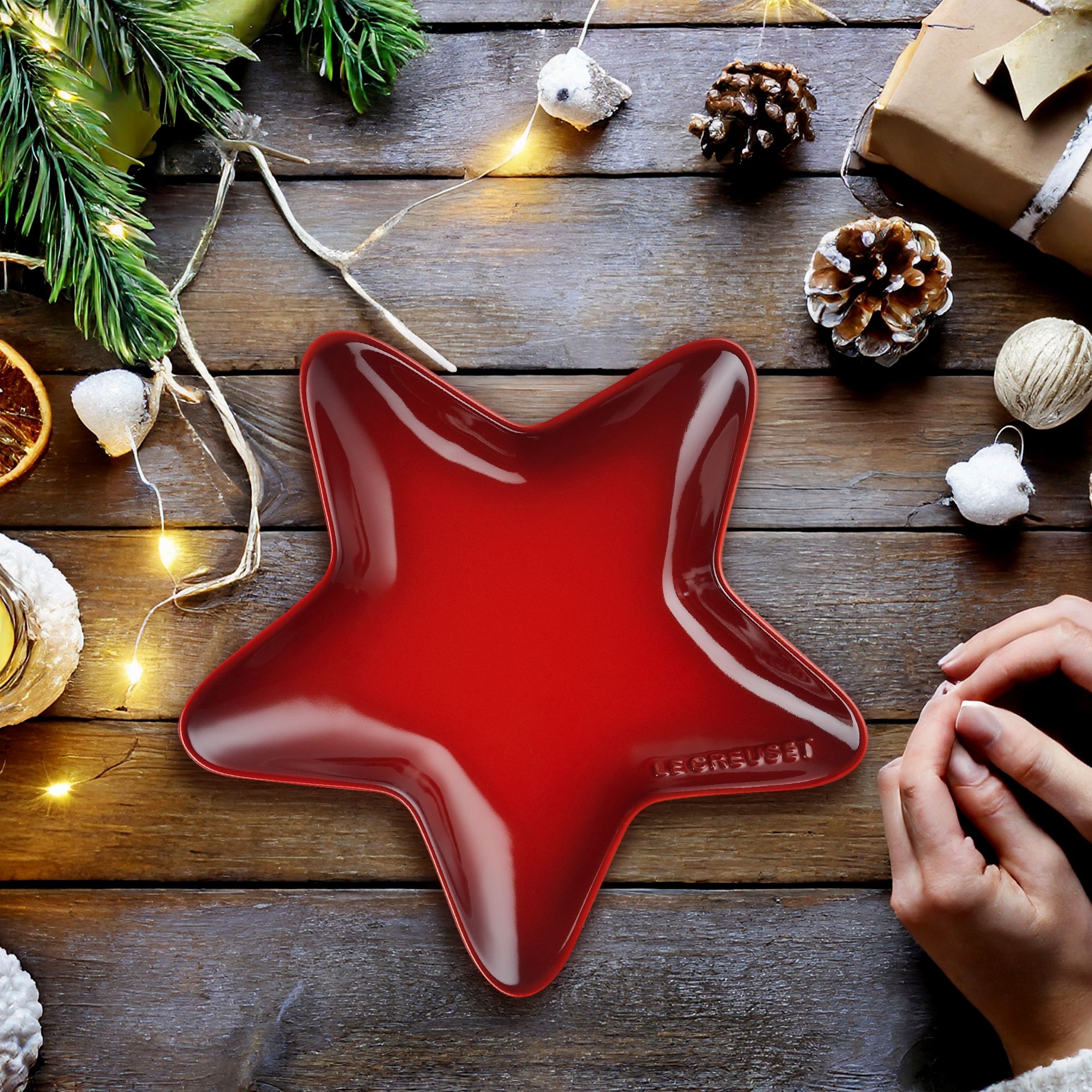 Le Creuset - Star Plate - 20 cm - cherry red Le Creuset - Star Plate - 20 cm - cherry red