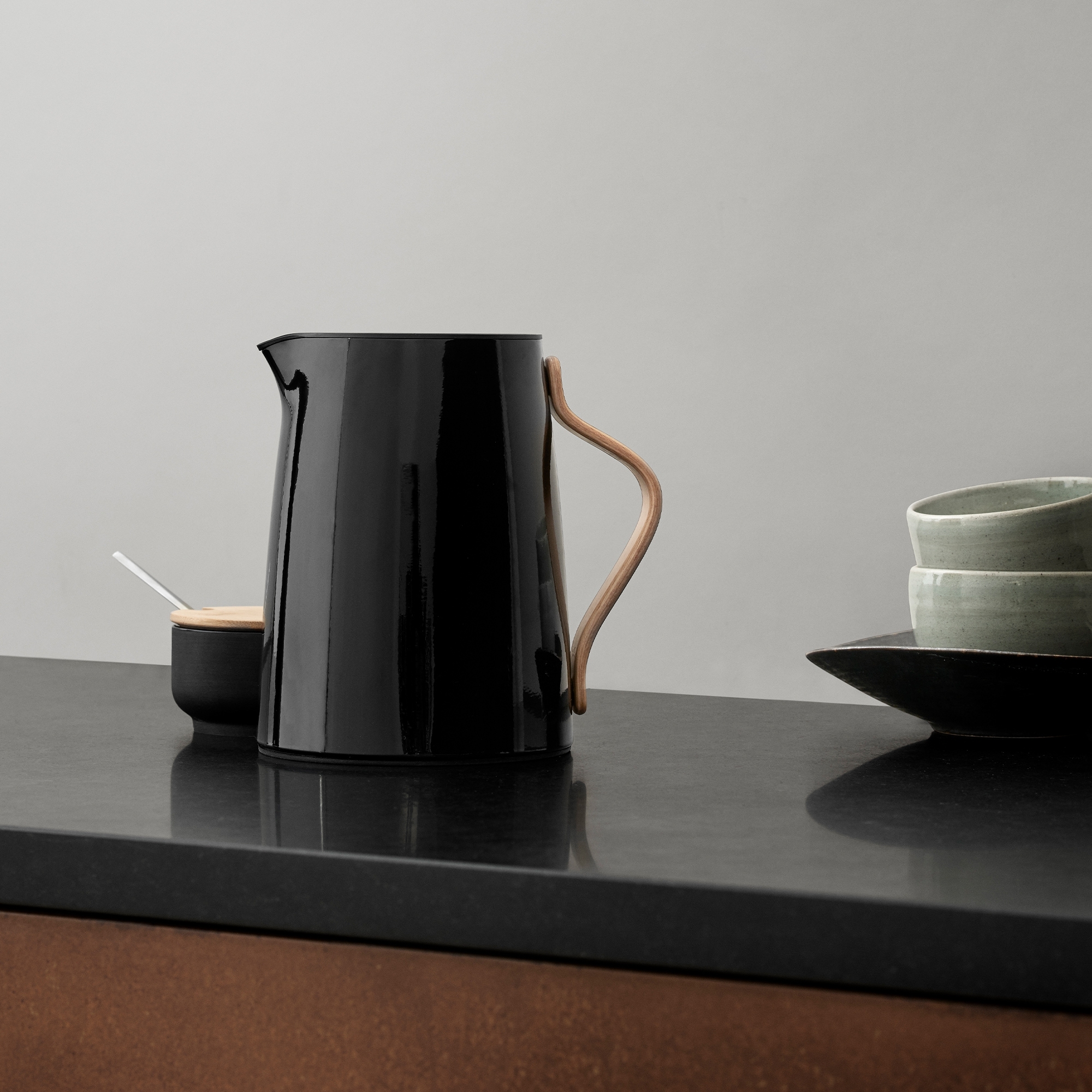 Stelton - Emma - Teeisolierkanne 1 L - black