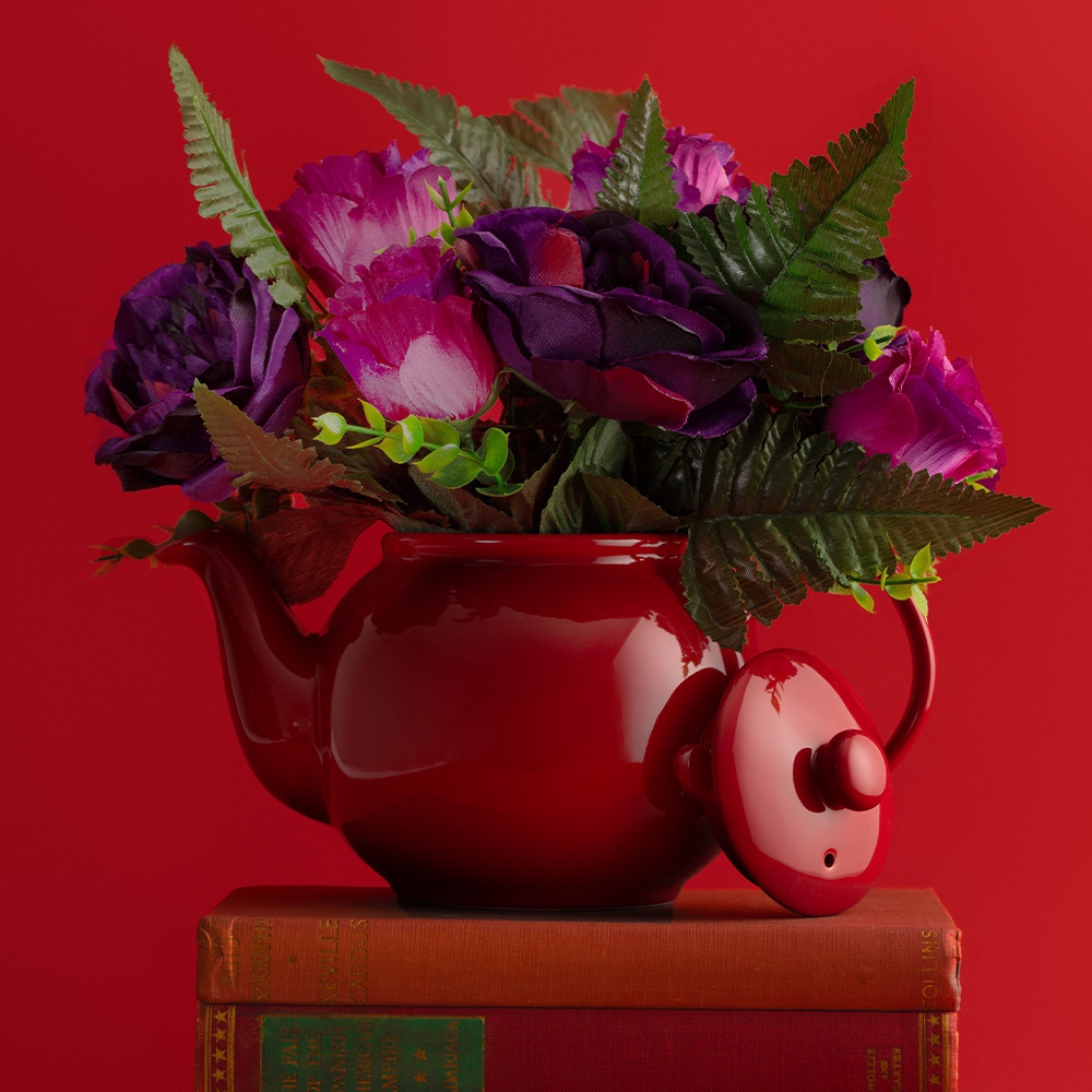 Price & Kensington - Teapot red