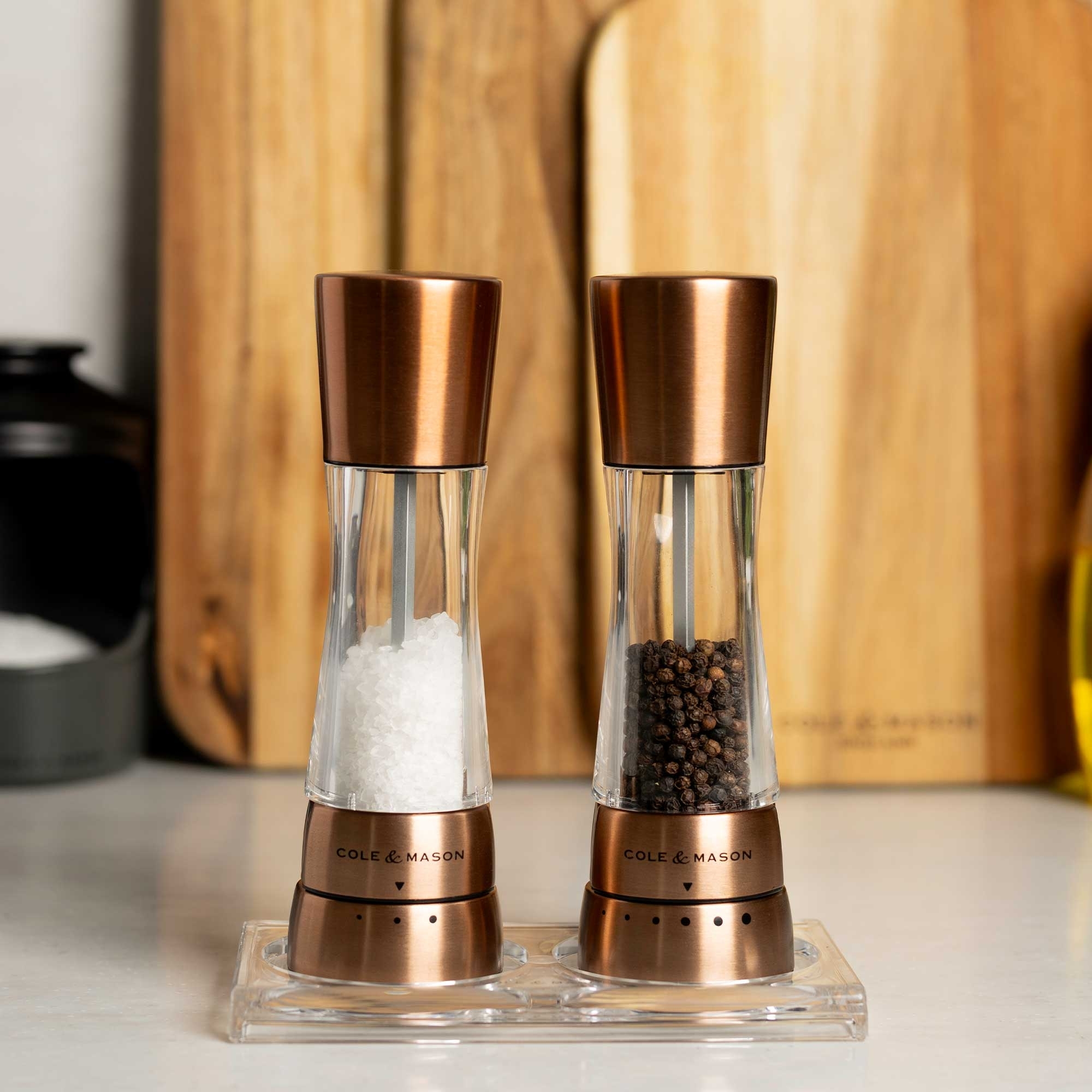 COLE & MASON - Derwent Pepper and Salt Mill Set | Copper