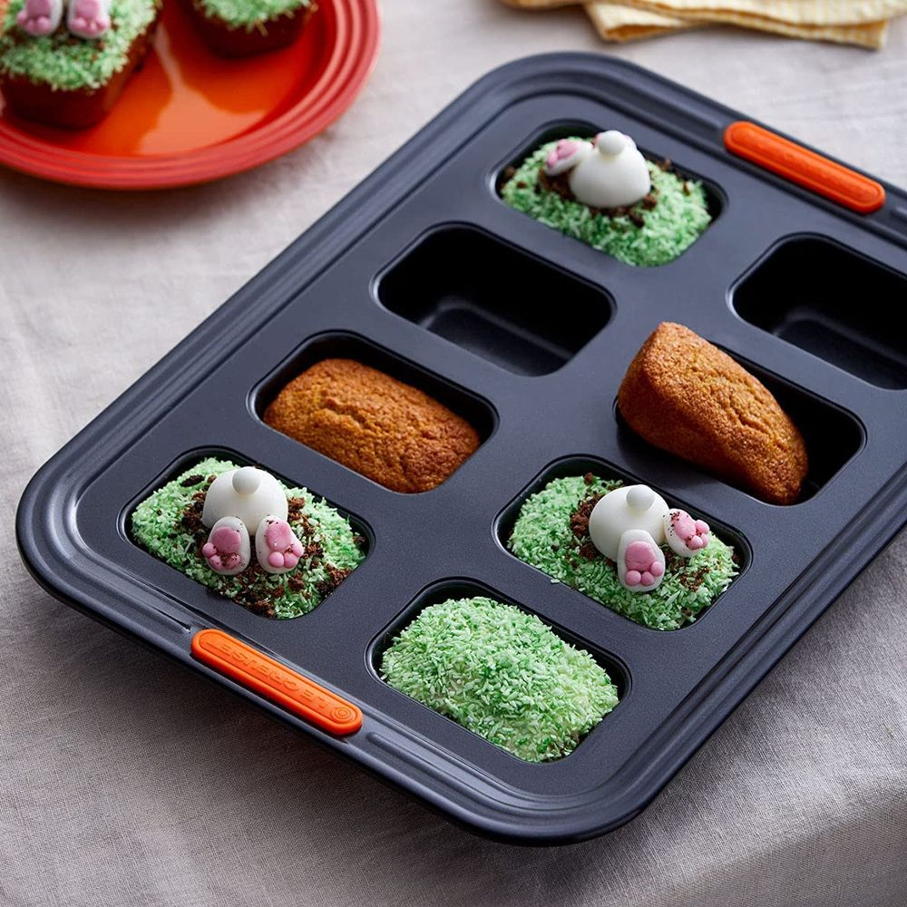 Le Creuset mini loaf tin 8 cup for small cakes