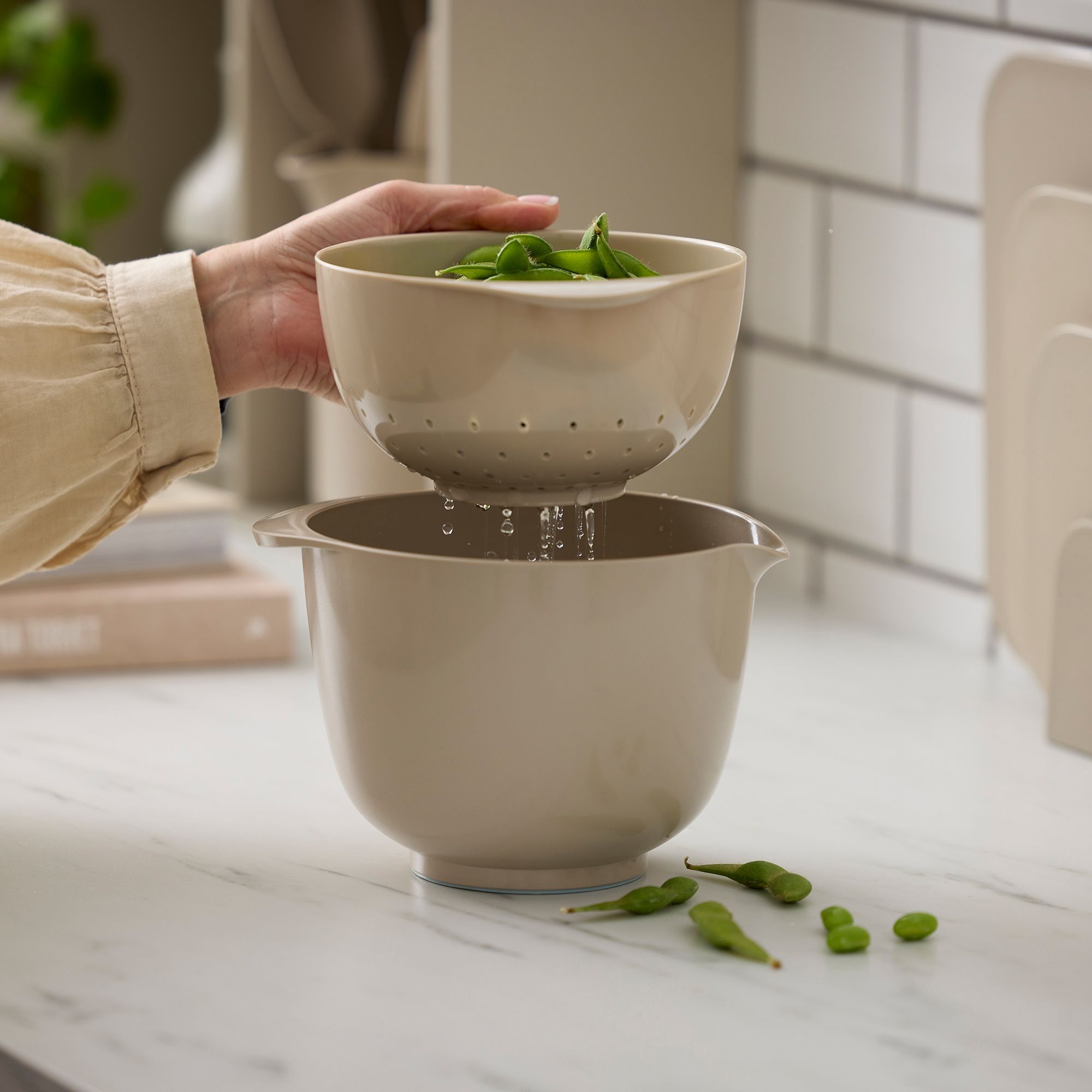 Rosti – Margrethe Mixing bowl with strainer - Humus