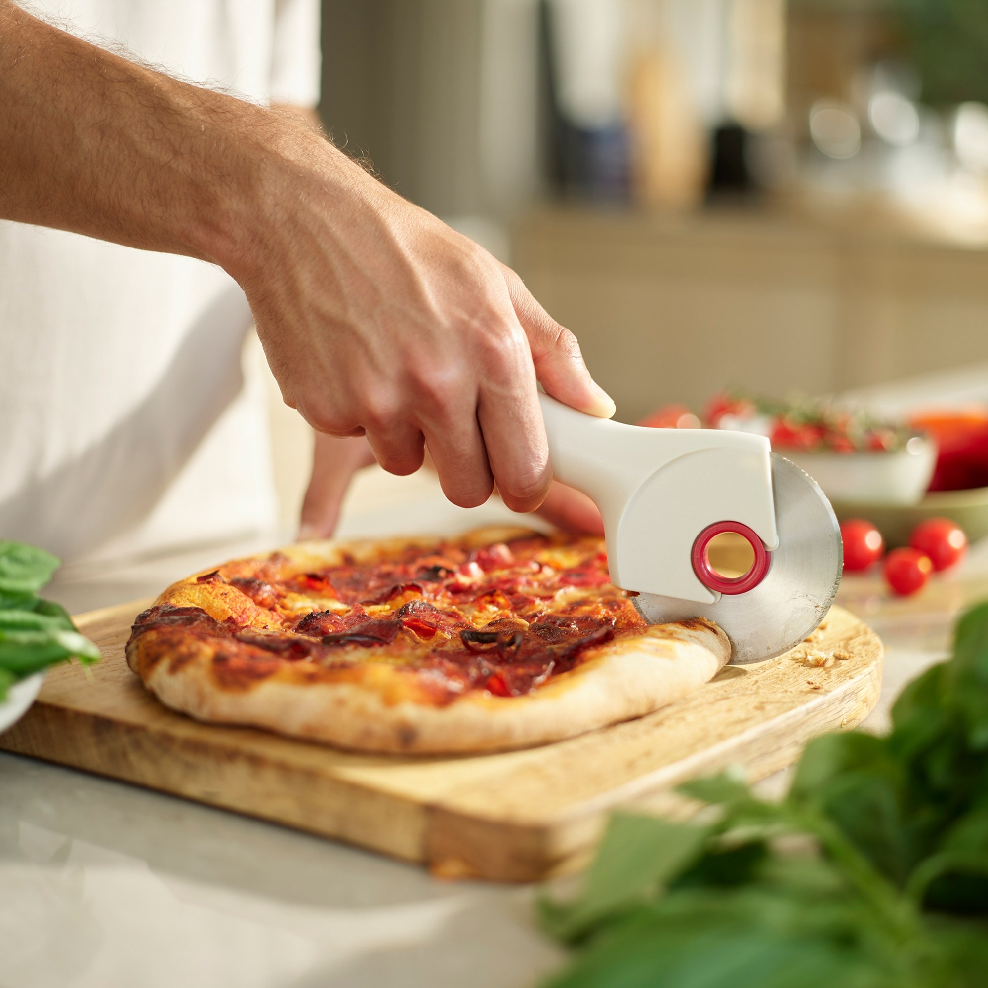 Joseph Joseph - Pizza cutter Ringo - stone/red Joseph Joseph - Pizza cutter Ringo - stone/red