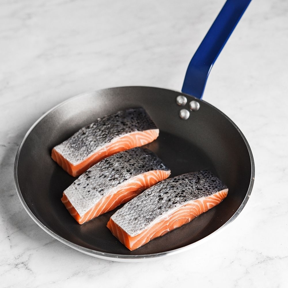 de Buyer - CHOC RESTO INDUCTION - Non-Stick round Pan HACCP de Buyer - CHOC RESTO INDUCTION - Non-Stick round Pan HACCP