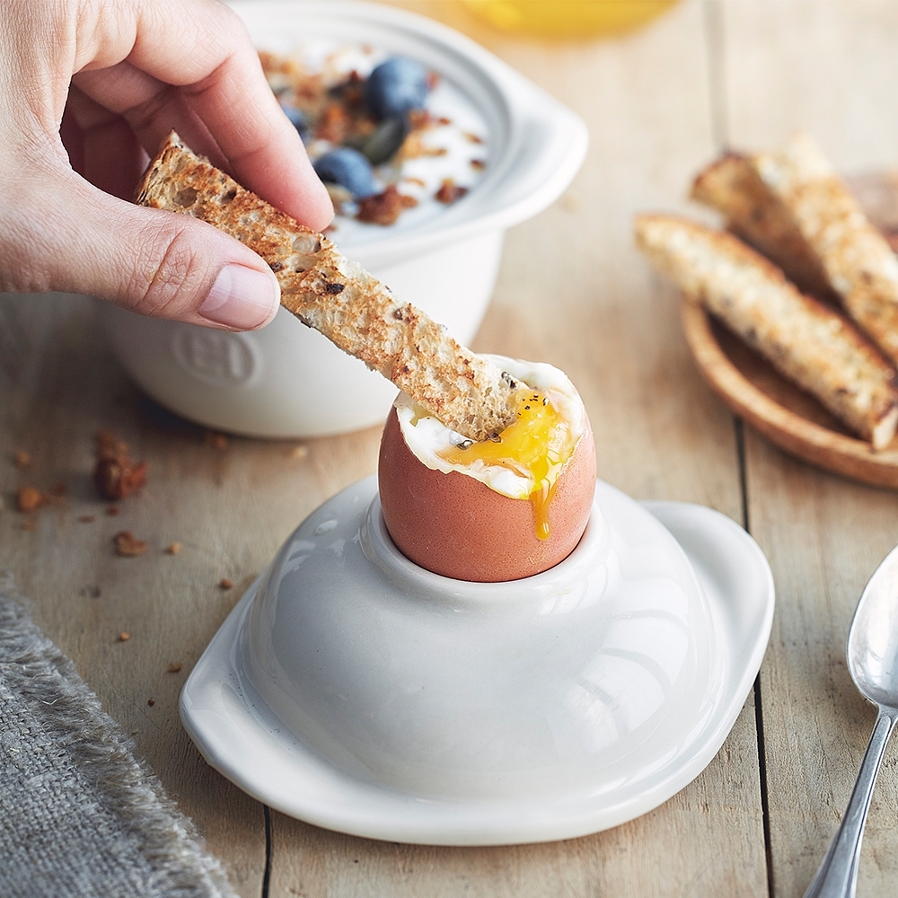 Emile Henry - The Egg Nest Emile Henry - The Egg Nest