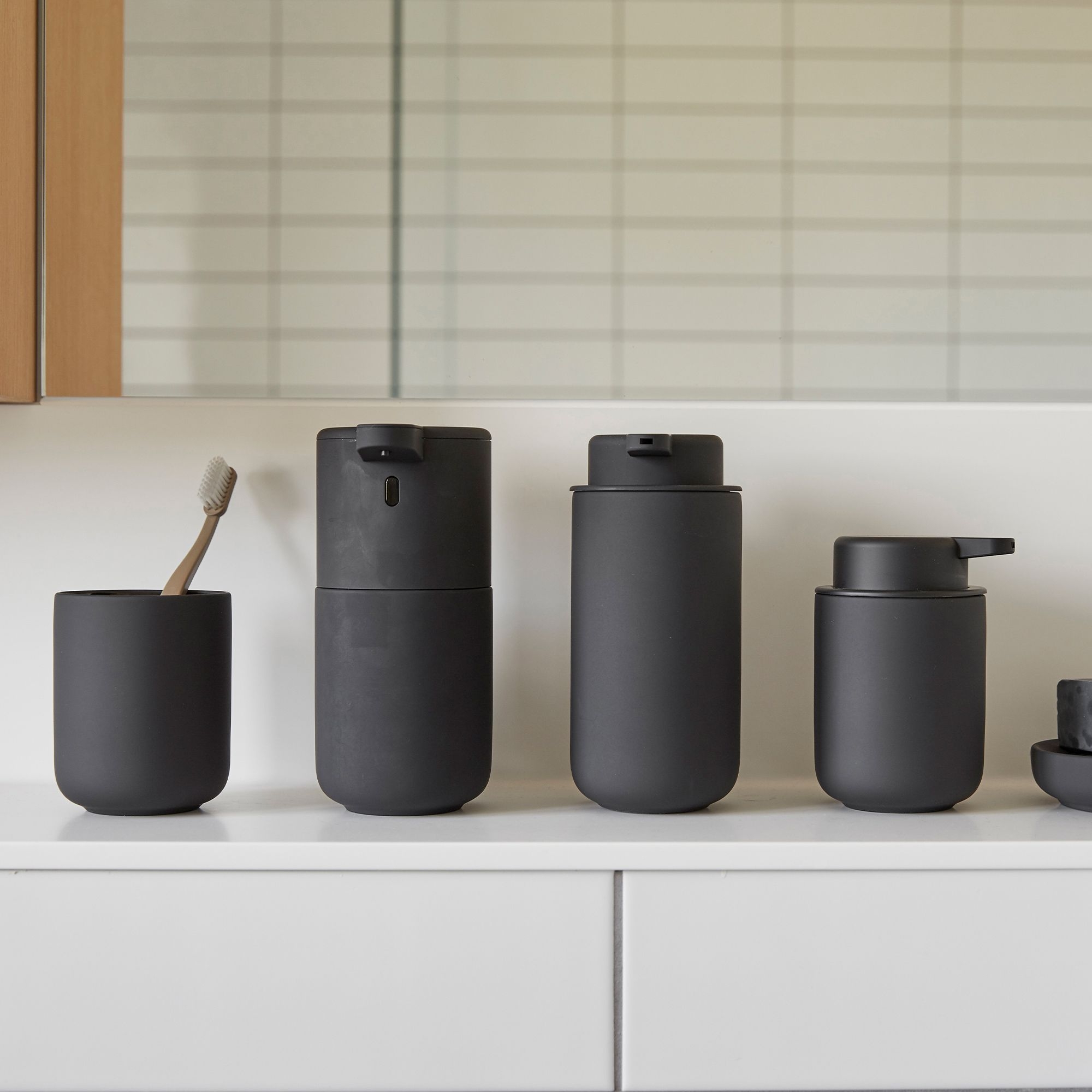 Zone - Ume Toothbrush Cup - Black