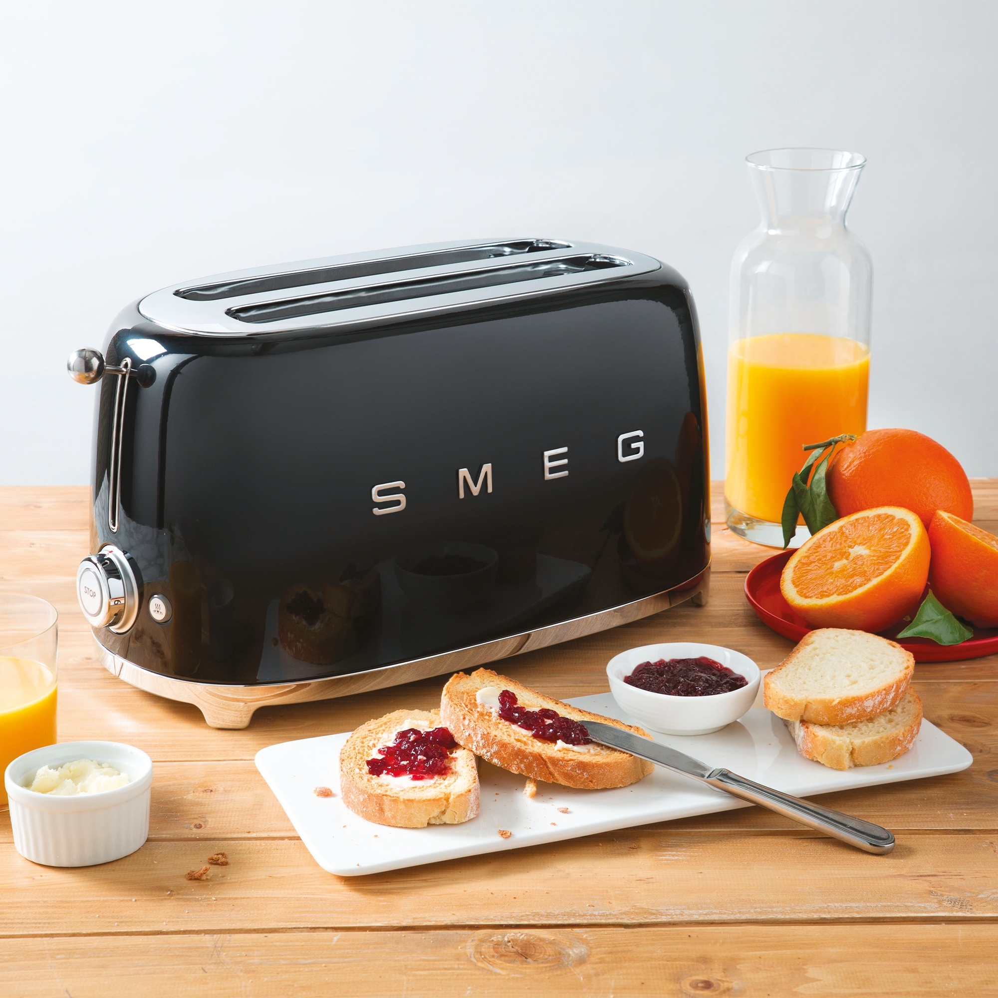 Smeg - 2-slot toaster long TSF02 - design line style The 50 ° years Smeg - 2-slot toaster long TSF02 - design line style The 50 ° years