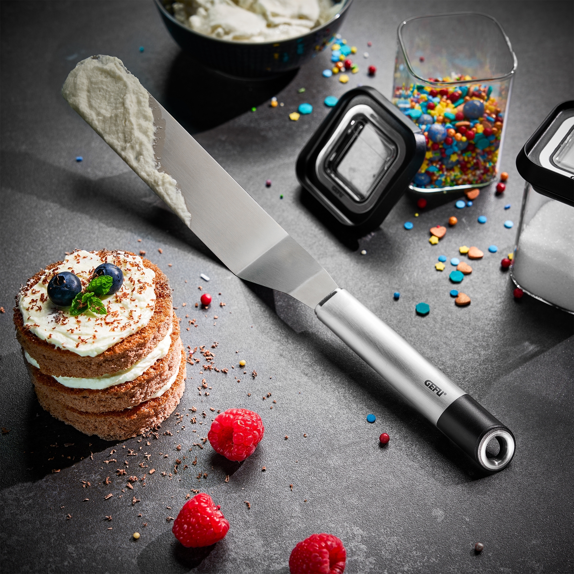 Gefu - Angled spatula PRIMELINE, 15 cm