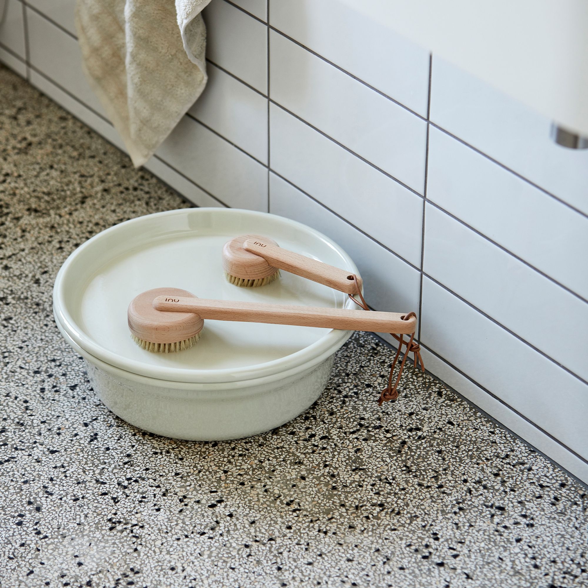 Zone - Inu Badebürste - 18 cm - Buche
