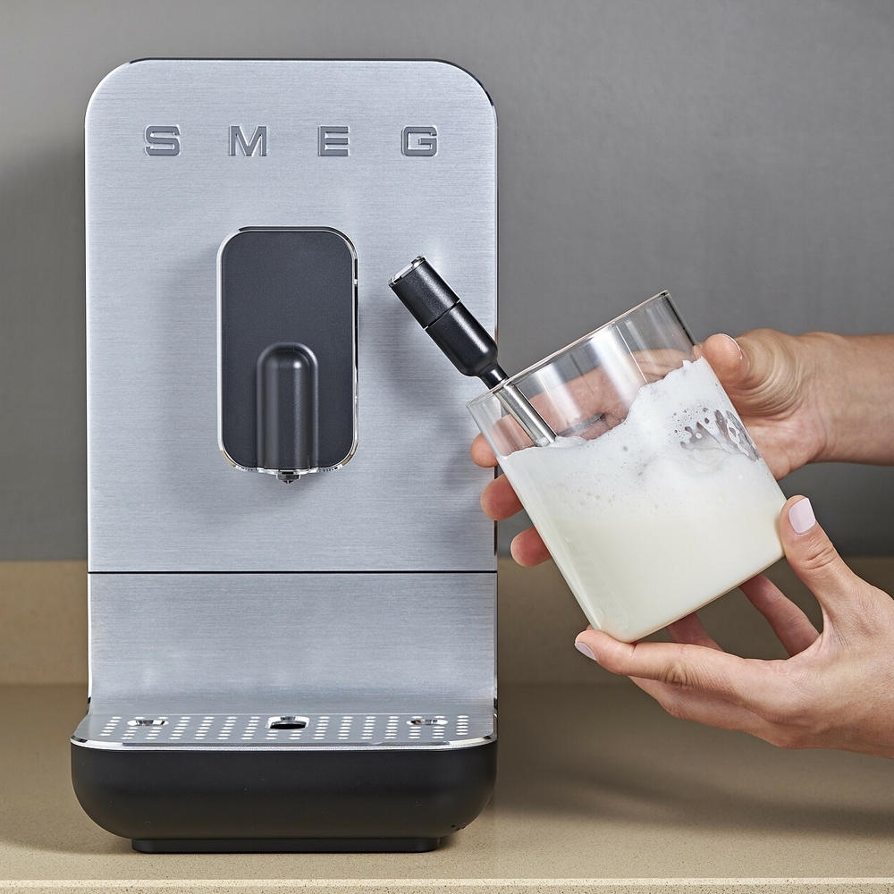 Smeg - coffee machine - design line style The 50 ° years Smeg - coffee machine - design line style The 50 ° years