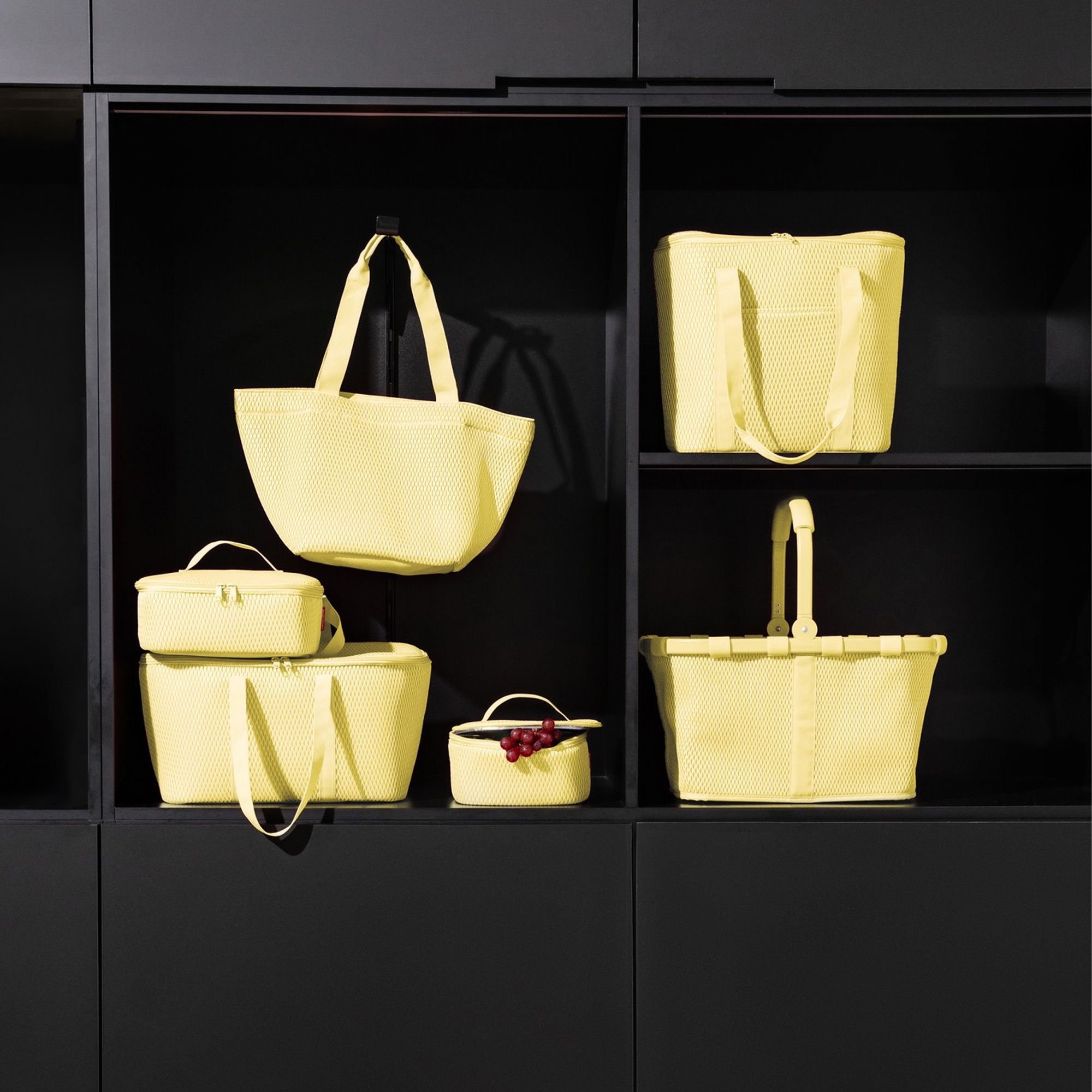 reisenthel - shopper M - mesh lemon