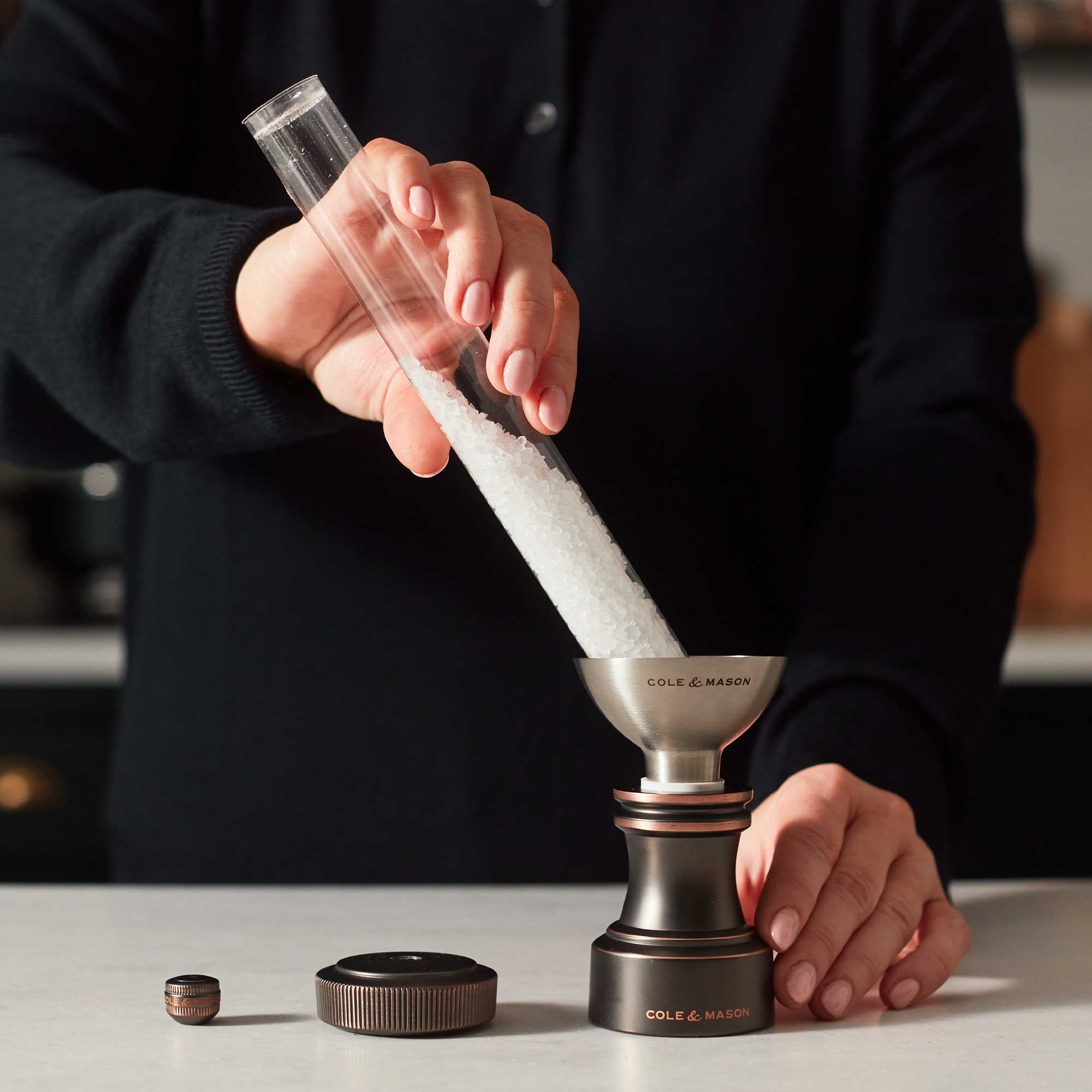 COLE & MASON - Hoxton Pepper und Salt Mill Set | Antique Bronze