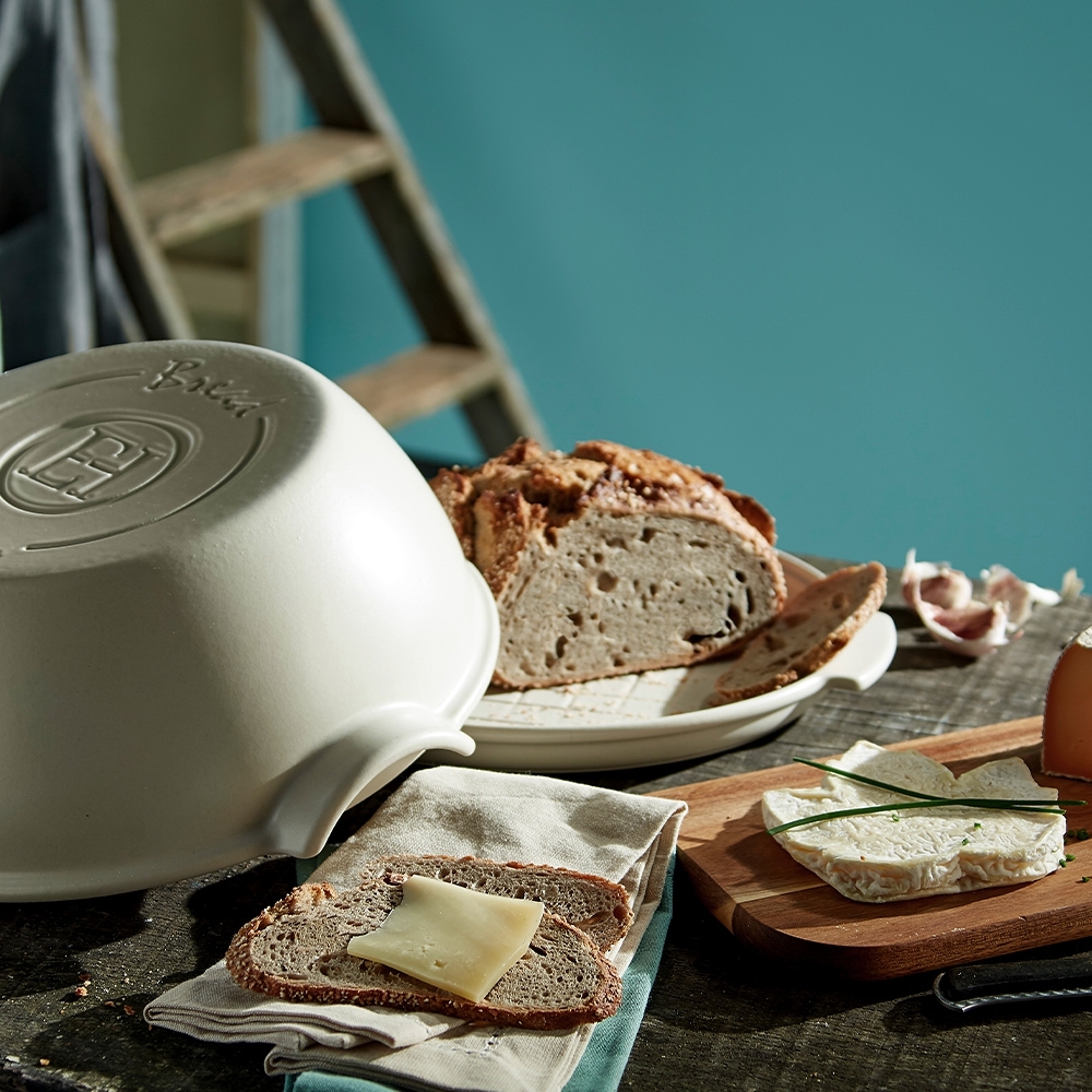 Emile Henry - Round Bread Baker - Lin