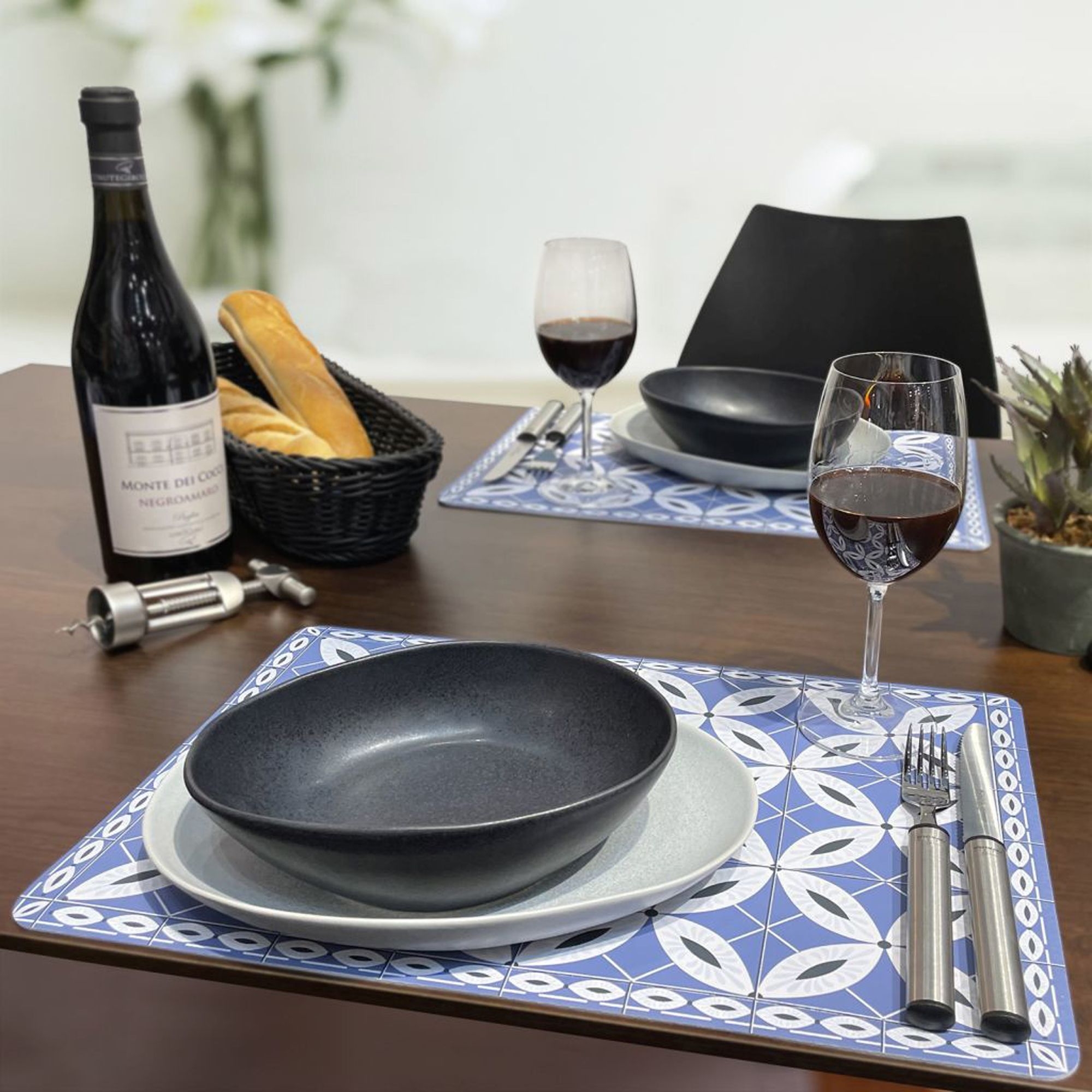 Westmark - "Arabesque" table set, 43.5 x 28.5 cm, blue
