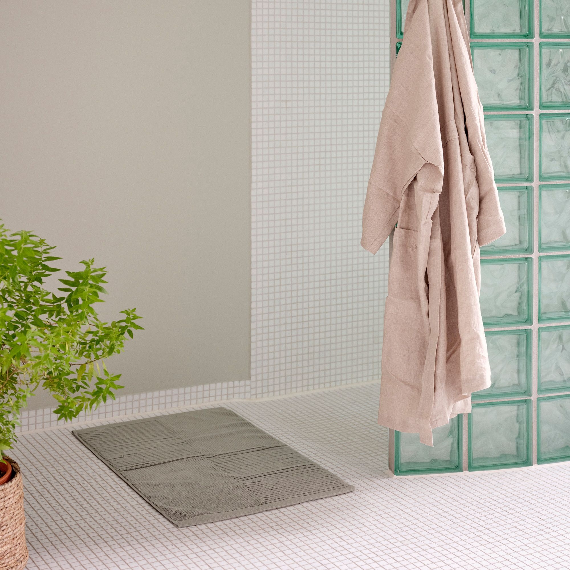 Zone - Classic Badematte - 50 x 80 cm - Olive Green