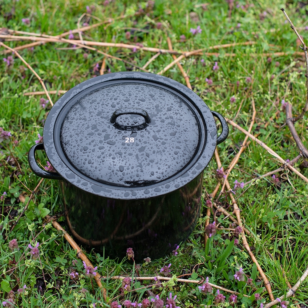 Riess Giants - Shallow casserole with lid