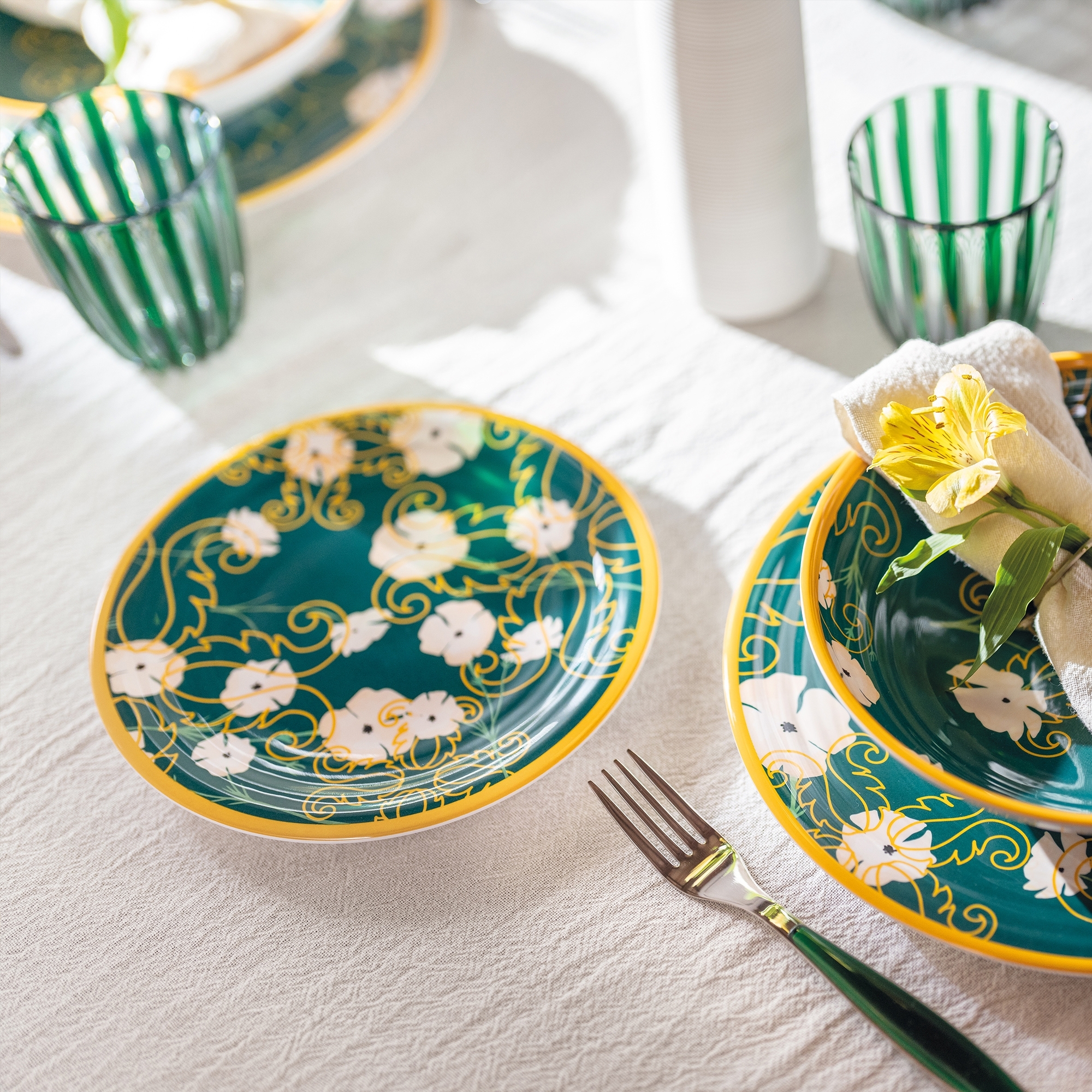 Guzzini - Flat plate 'Fusion' - Emerald
