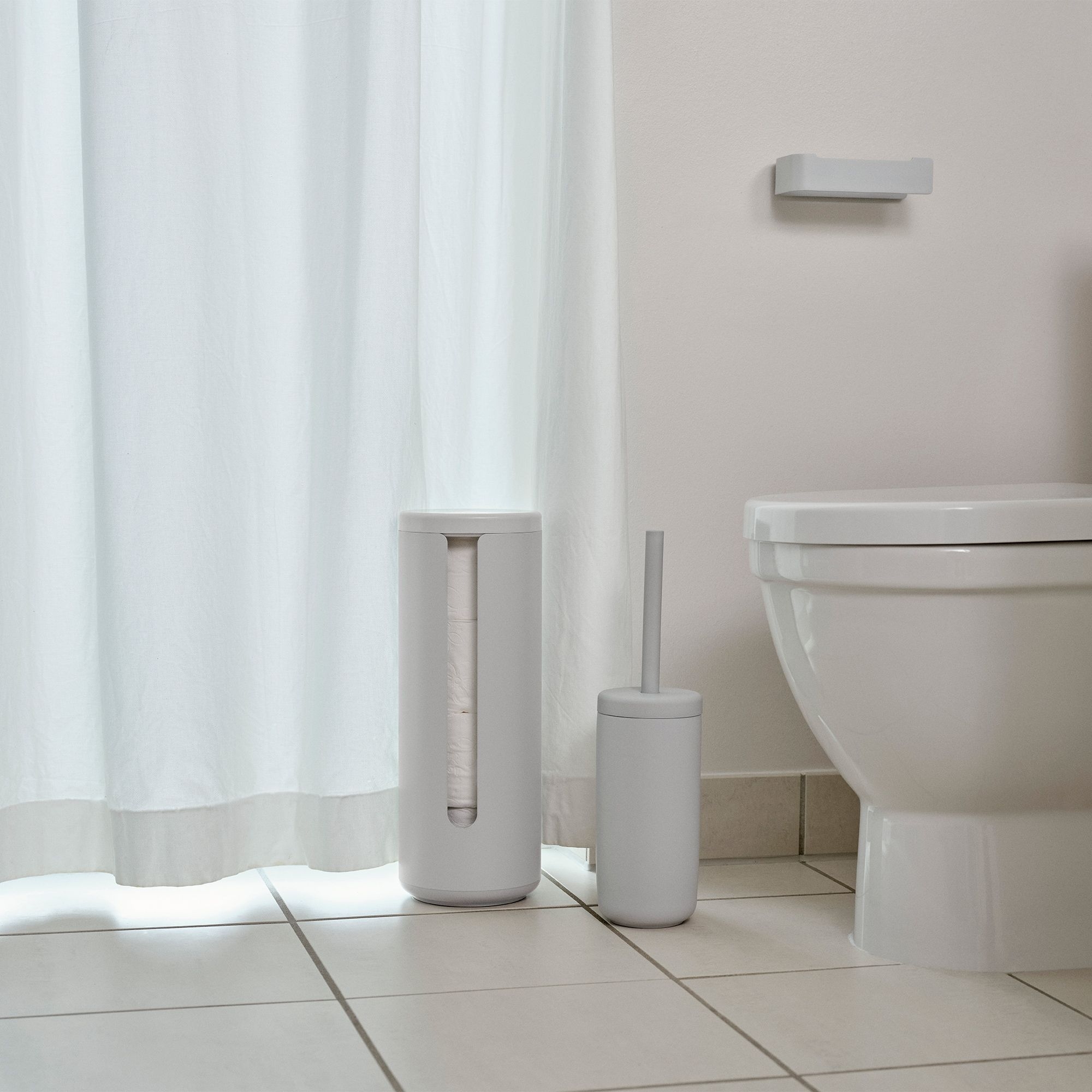 Zone - Ume Toilettenpapierhalter - Soft Grey