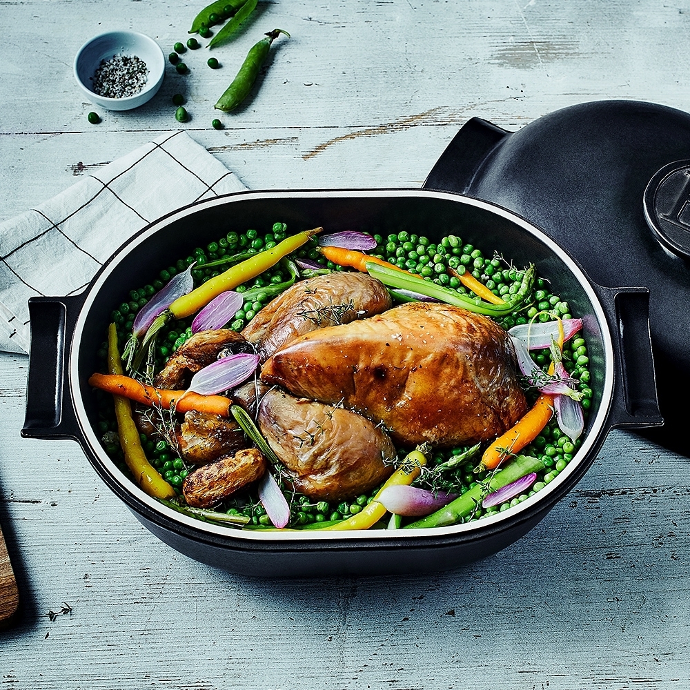 Emile Henry - Delight - Oval casserole 36 cm I 4,5 L Emile Henry - Delight - Oval casserole 36 cm I 4,5 L