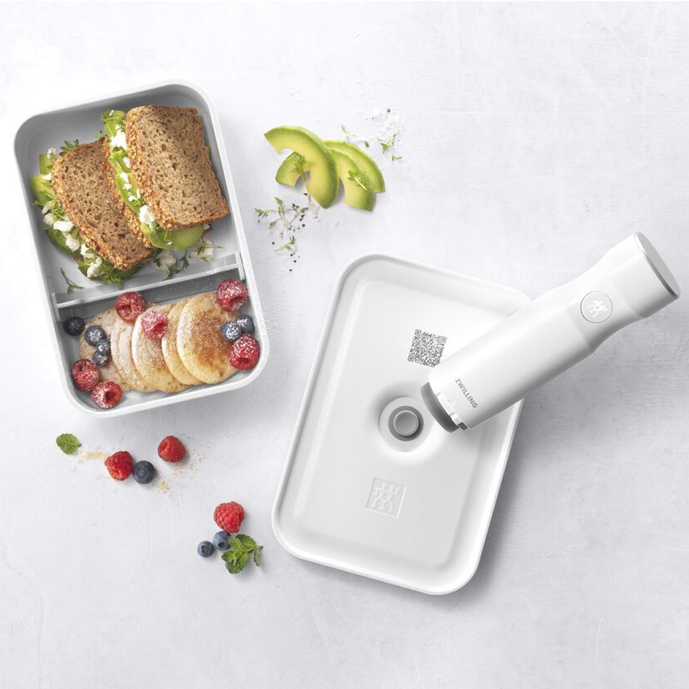 Zwilling - Fresh & Save Vacuum lunch box L flat, plastic, white