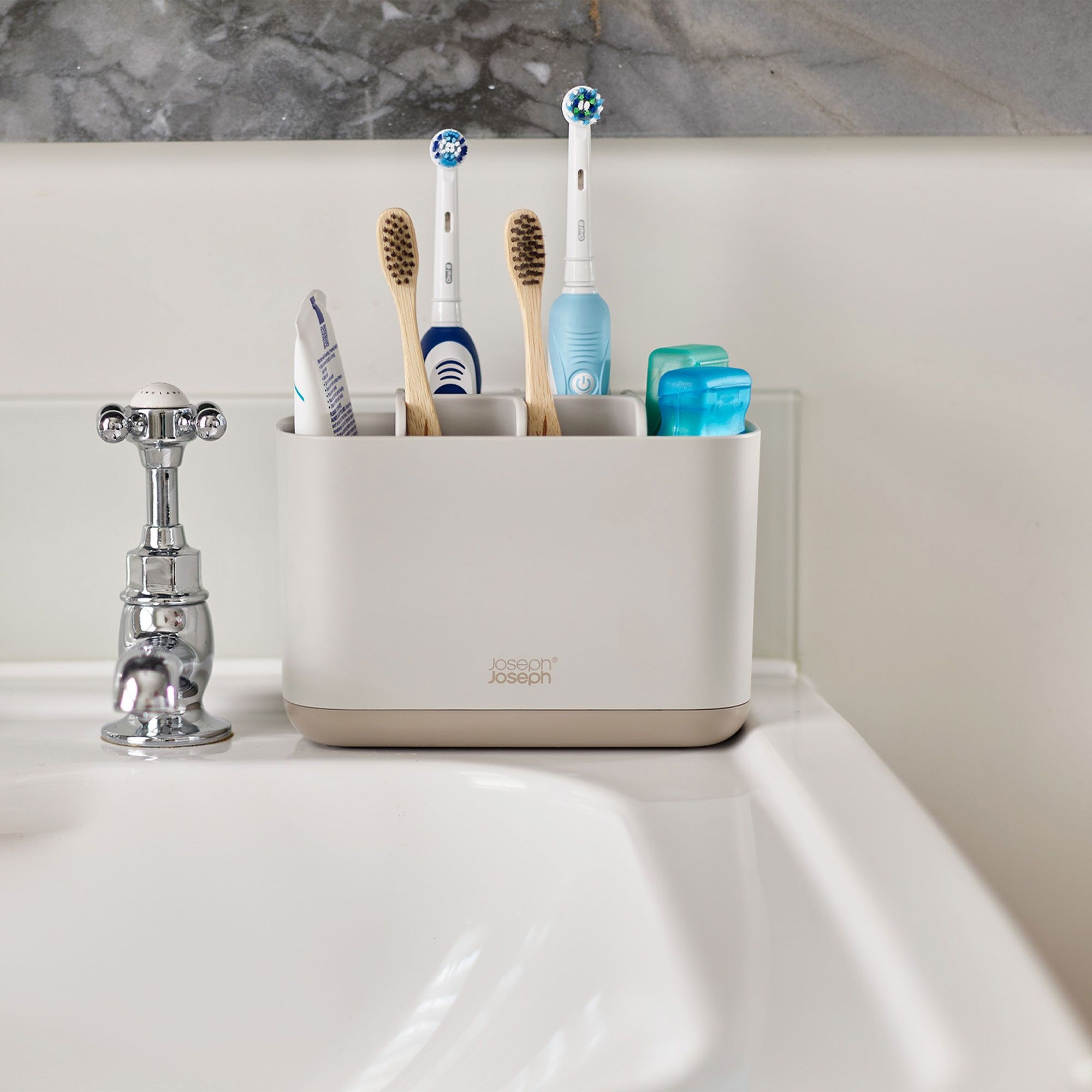 Joseph Joseph - EasyStore™ large toothbrush holder - ecru