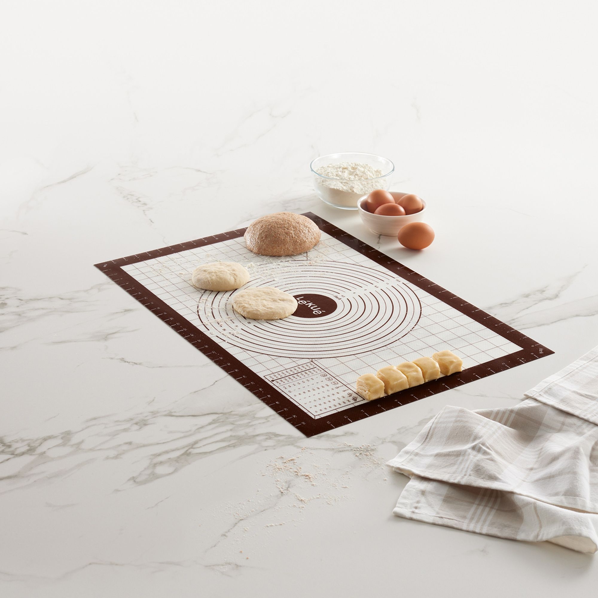 Lékué - Non-stick Pastry Mat - brown 60 x 40 cm