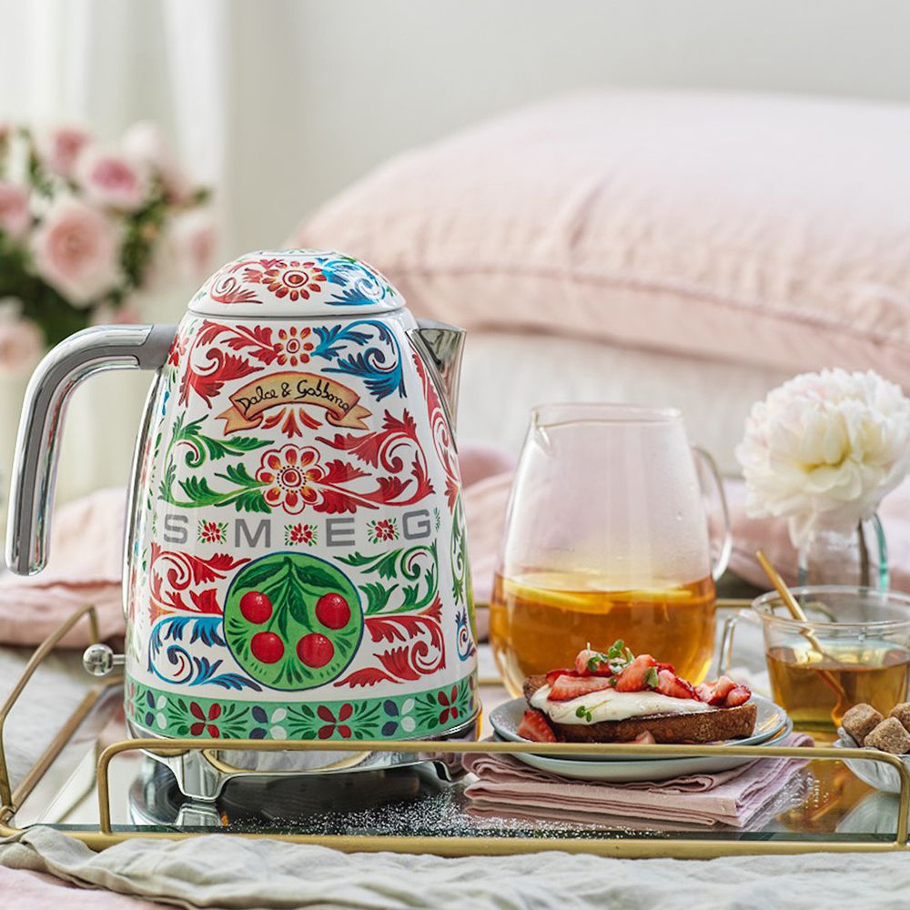 Smeg - 1.7 L kettle - design line style The 50 ° years - Dolce&Gabbana