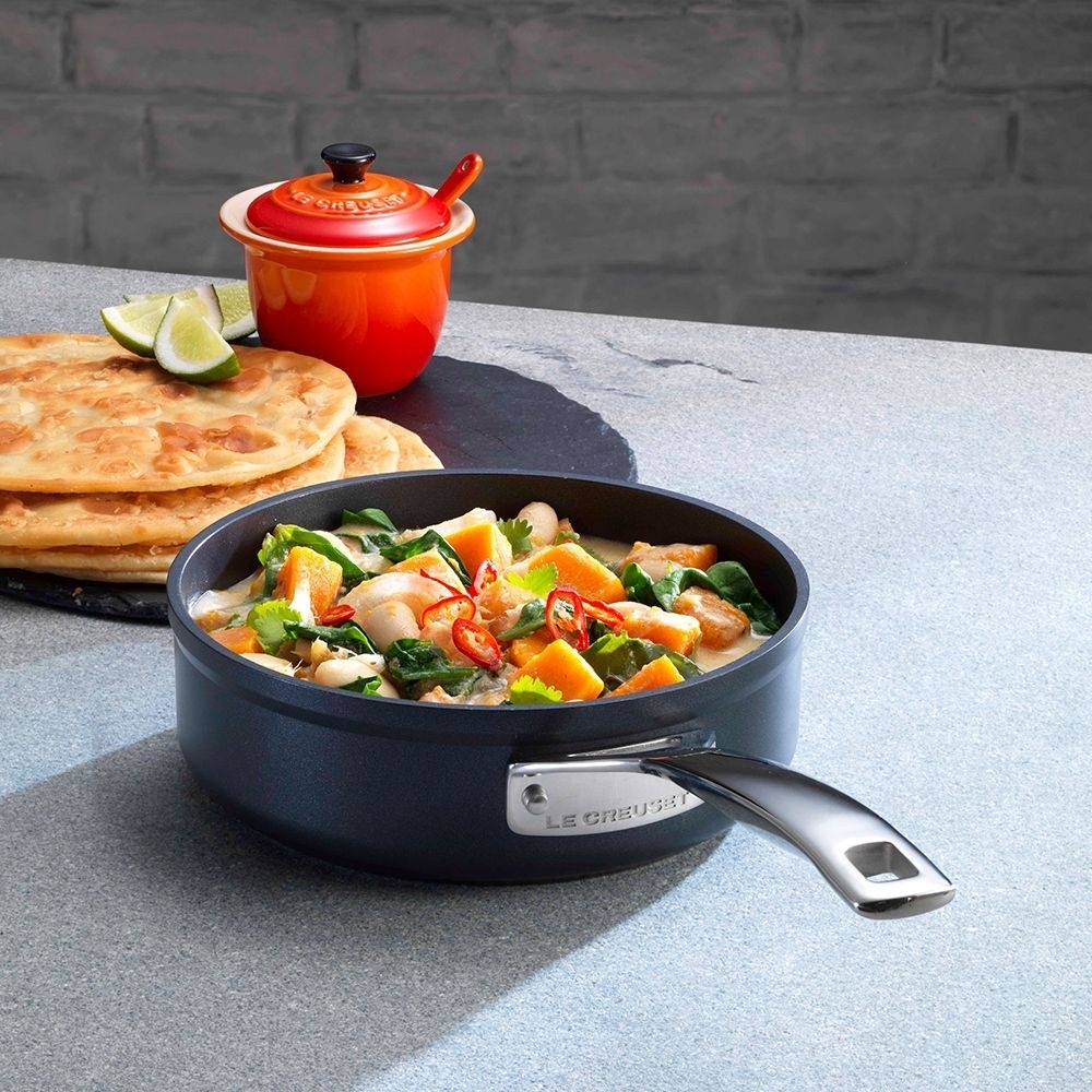 Le Creuset - Aluminium Sauté Pfanne - Antihaft Le Creuset - Aluminium Sauté Pfanne - Antihaft