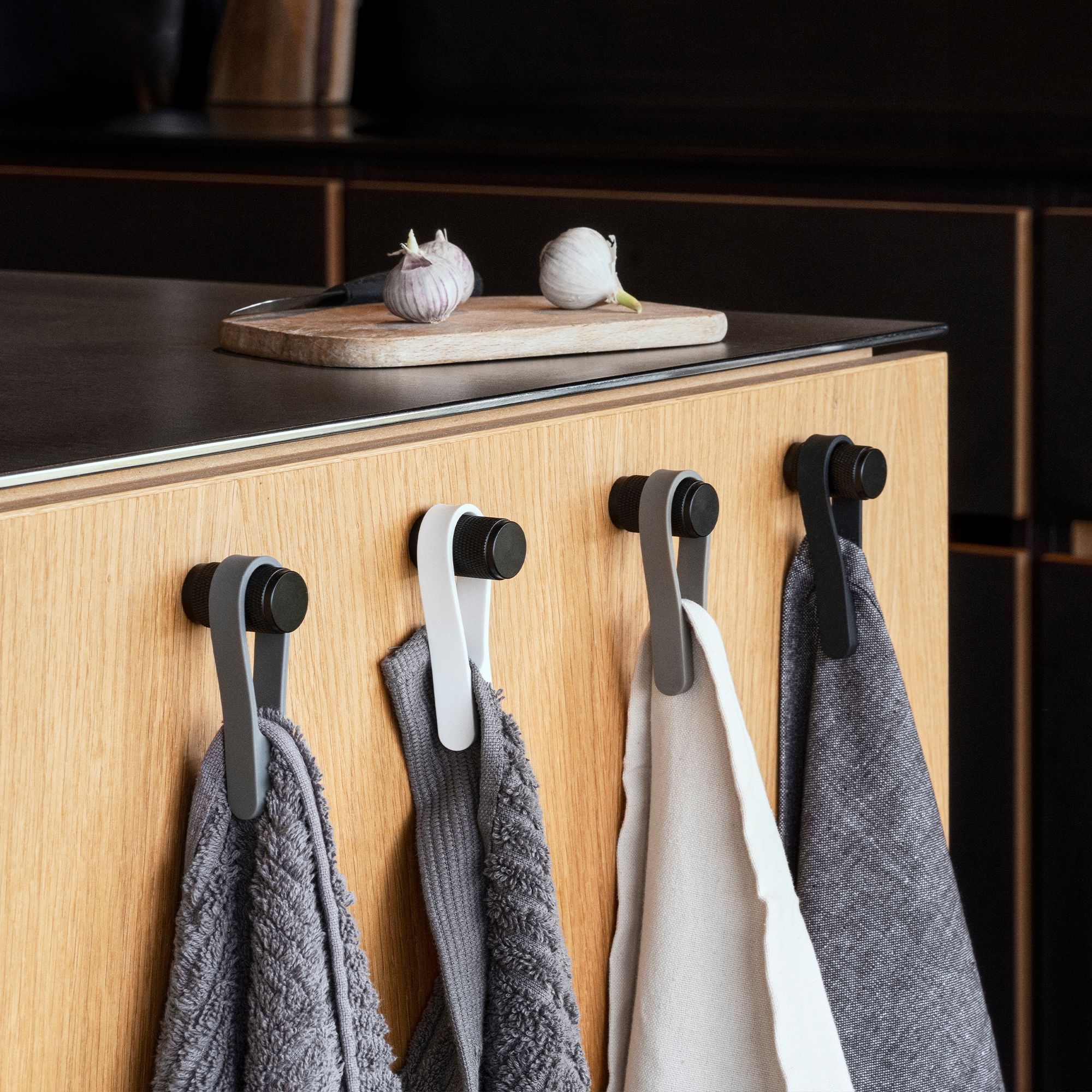 Zone - Loop magnet towel holder 2 pcs. - Black