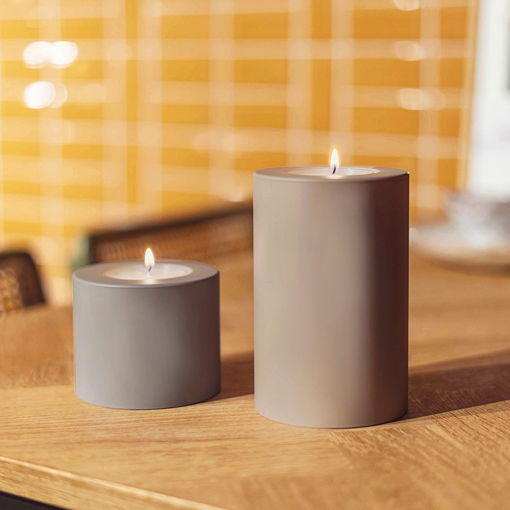 Qult Farluce Trend - Teelichthalter in Kerzenform - Taupe - Ø 8 cm H 18 cm - 4er Set