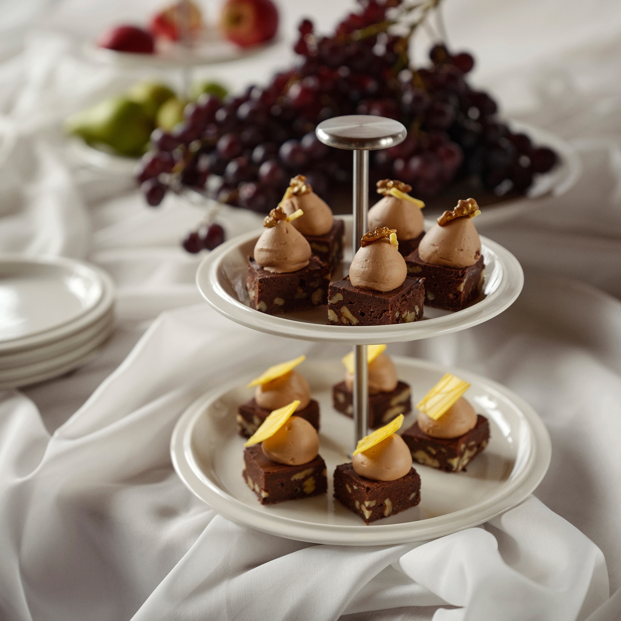 Zone - Eau Serving Stand, 2 tiers - Offwhite - 20 cm