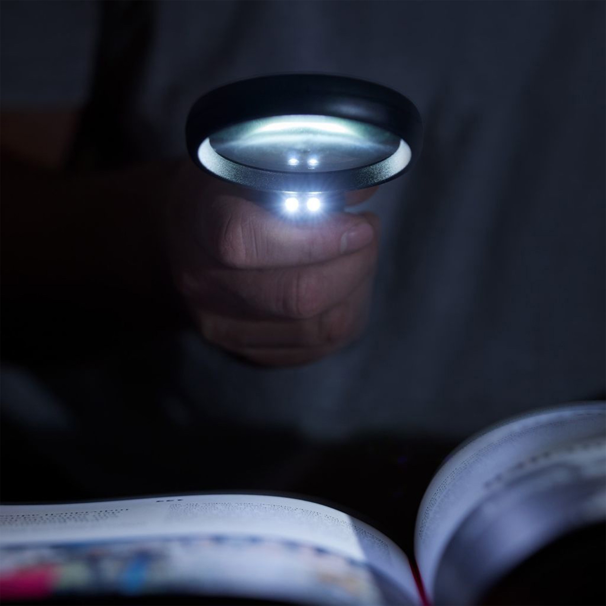 Westmark - Reading glass with lamp