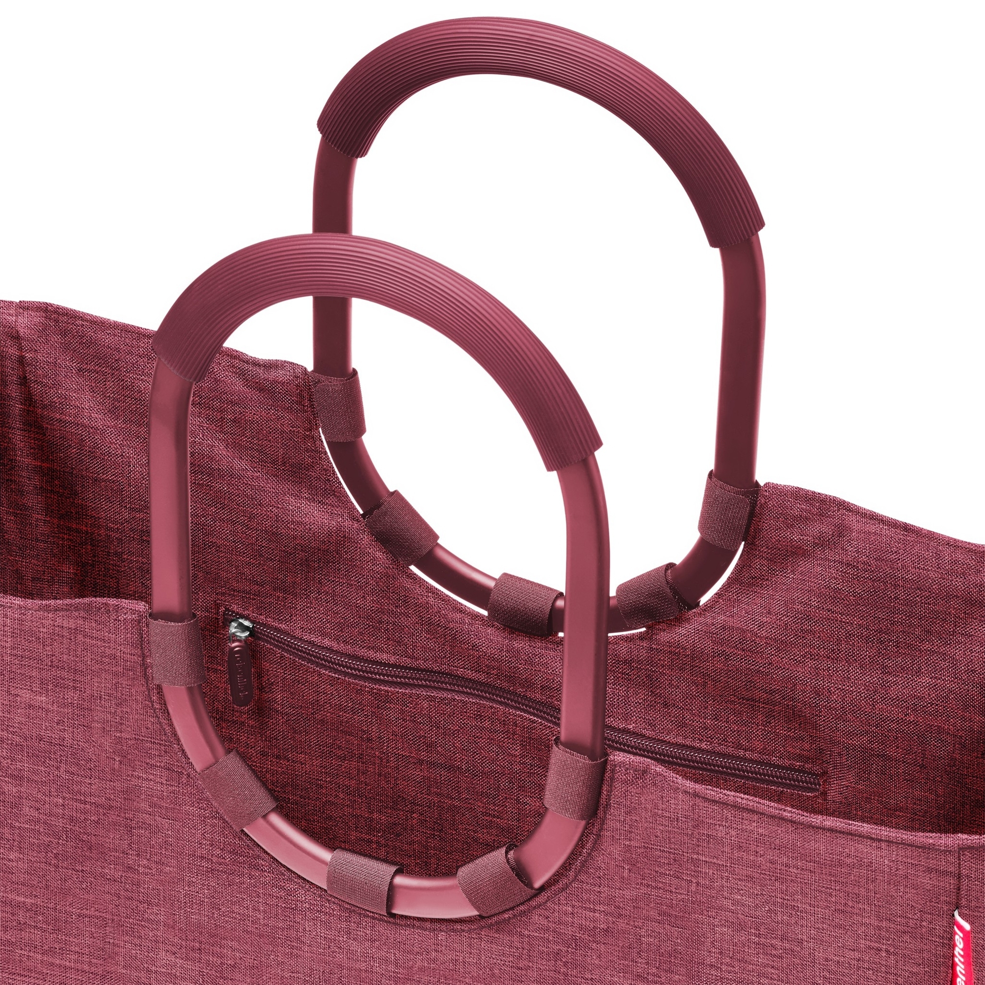 Detail burgundy tote bag with oval handles