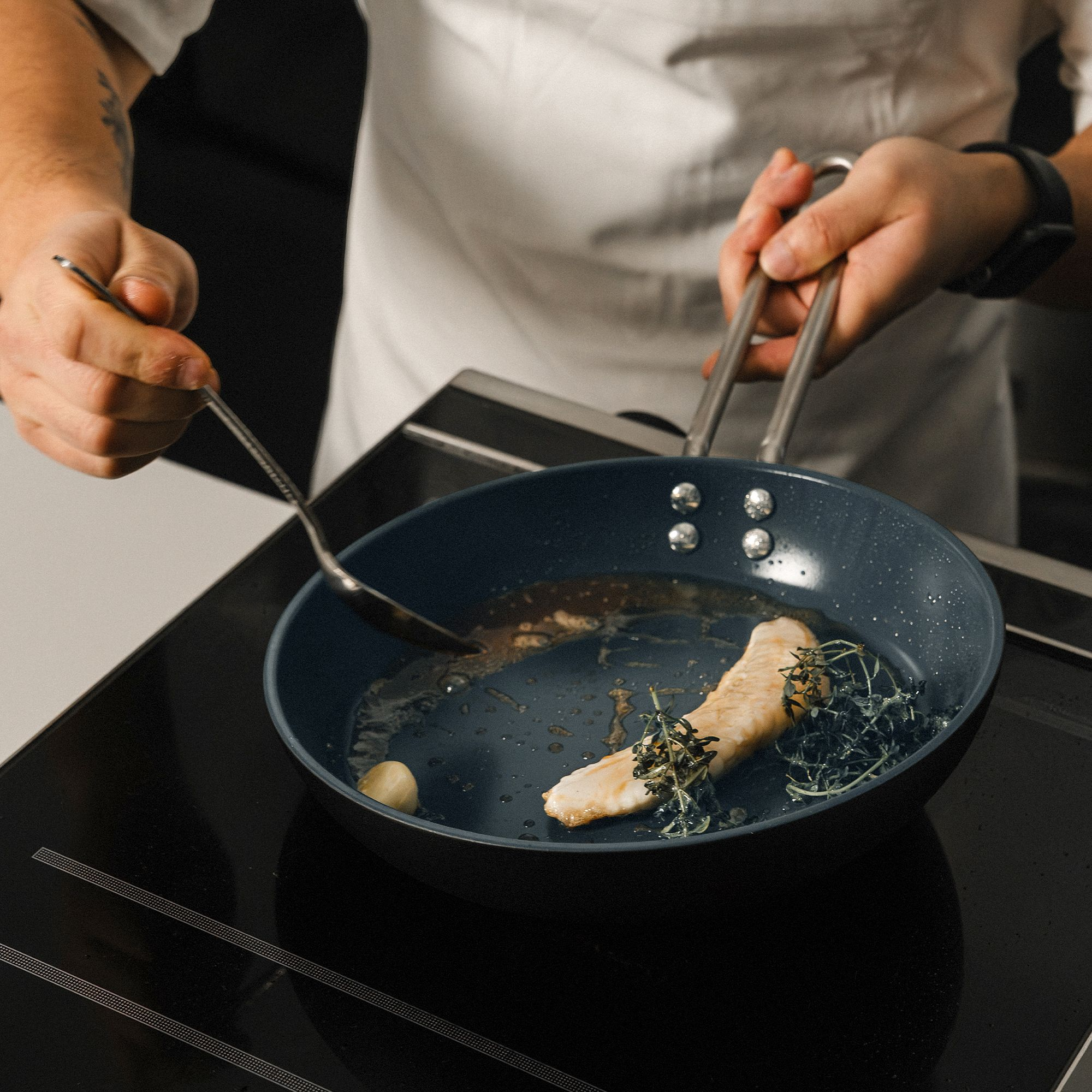 Eva Trio - Professional Frying pan 28 cm | Slip-Let® Laser Titanium