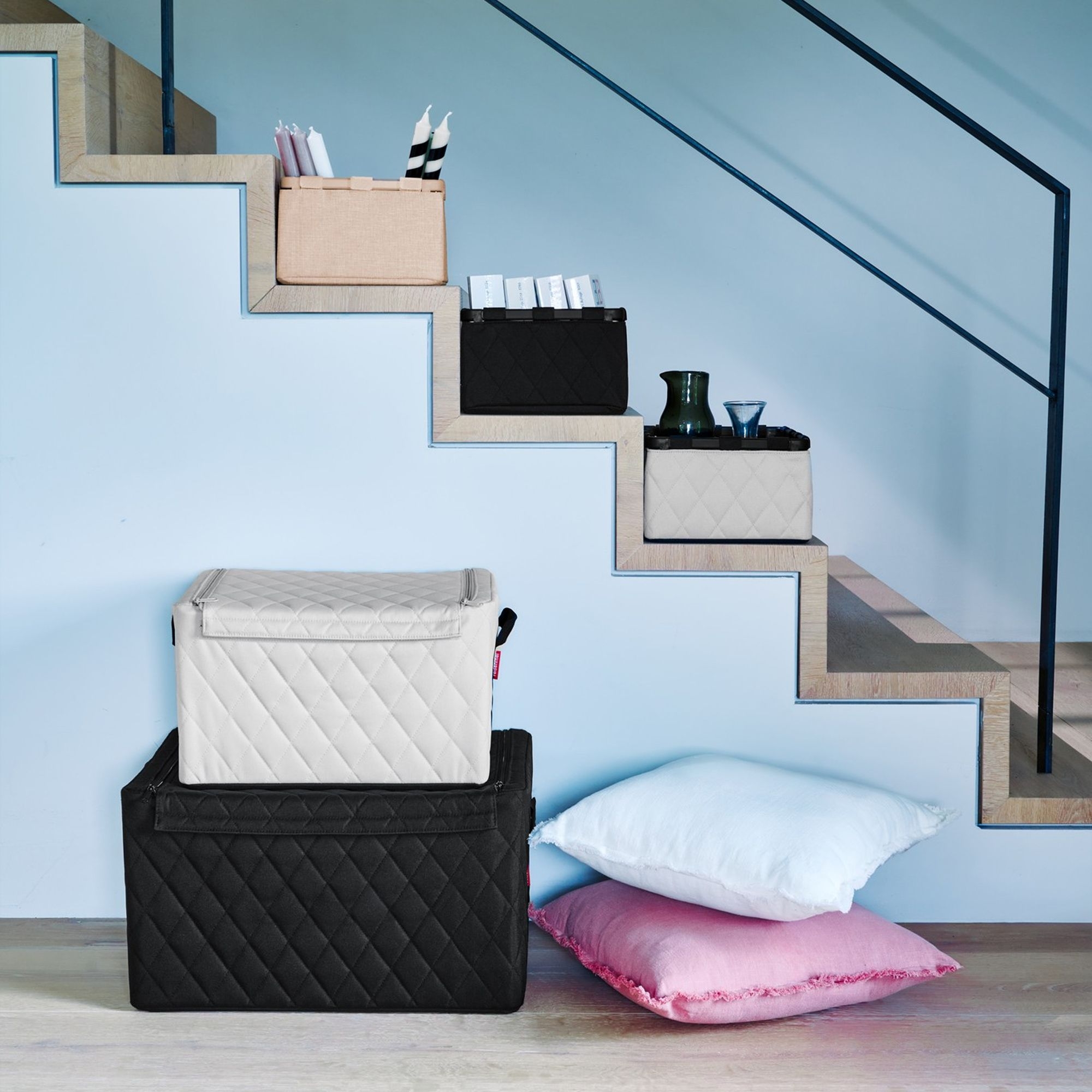 reisenthel - storagebox M - rhombus light grey reisenthel - storagebox M - rhombus light grey