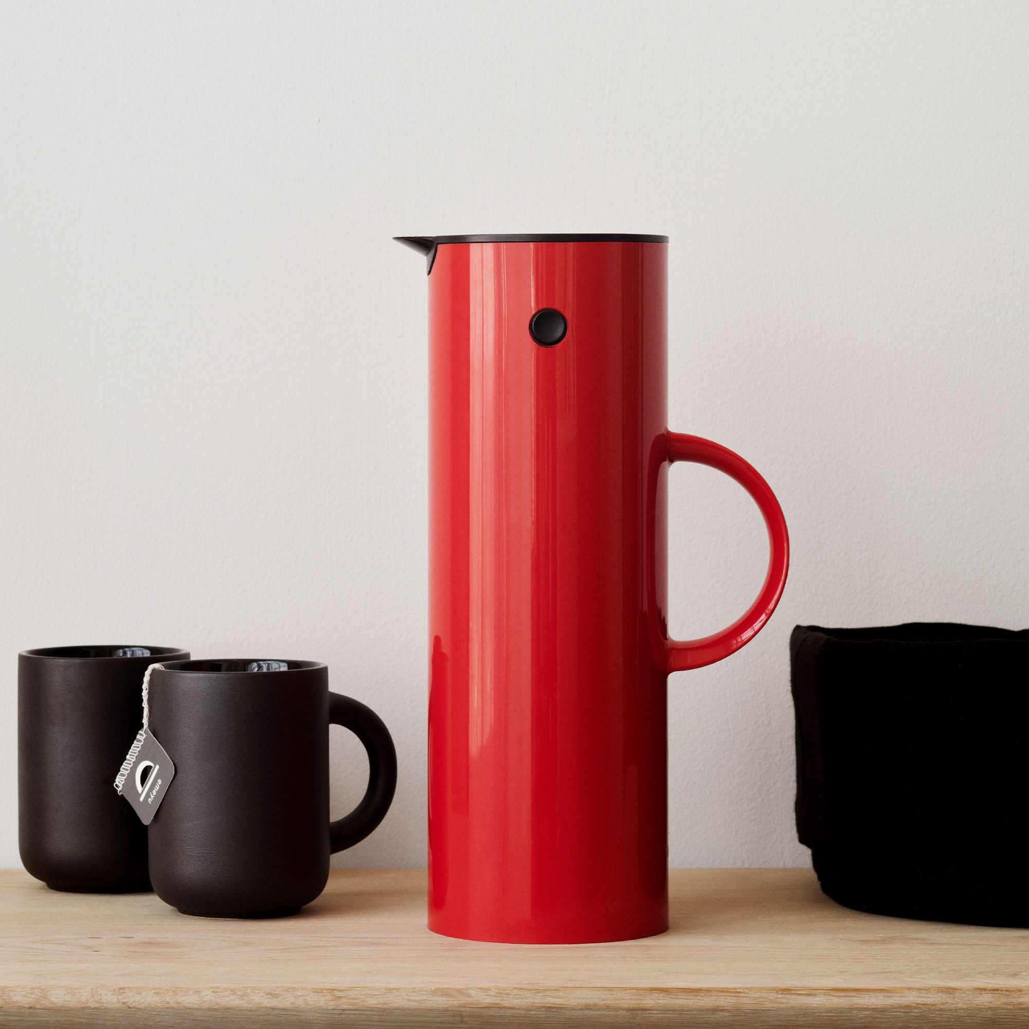 Stelton - EM77 Isolierkanne 1L - Rot