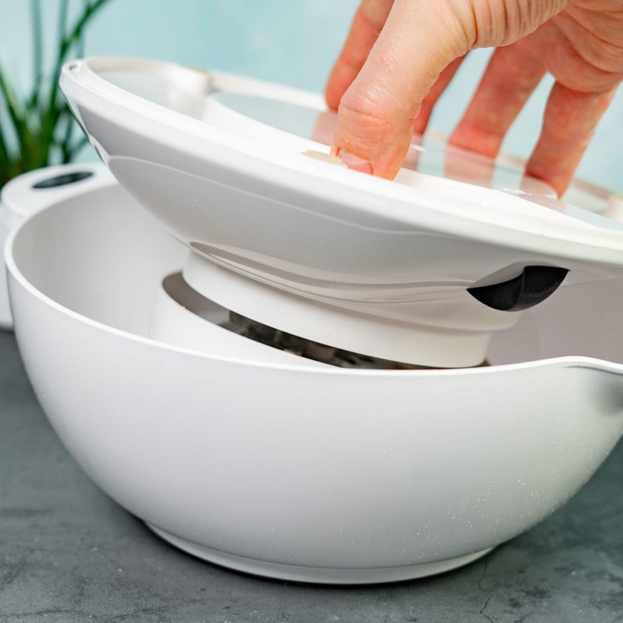 Westmark mechanical kitchen scale with large mixing bowl