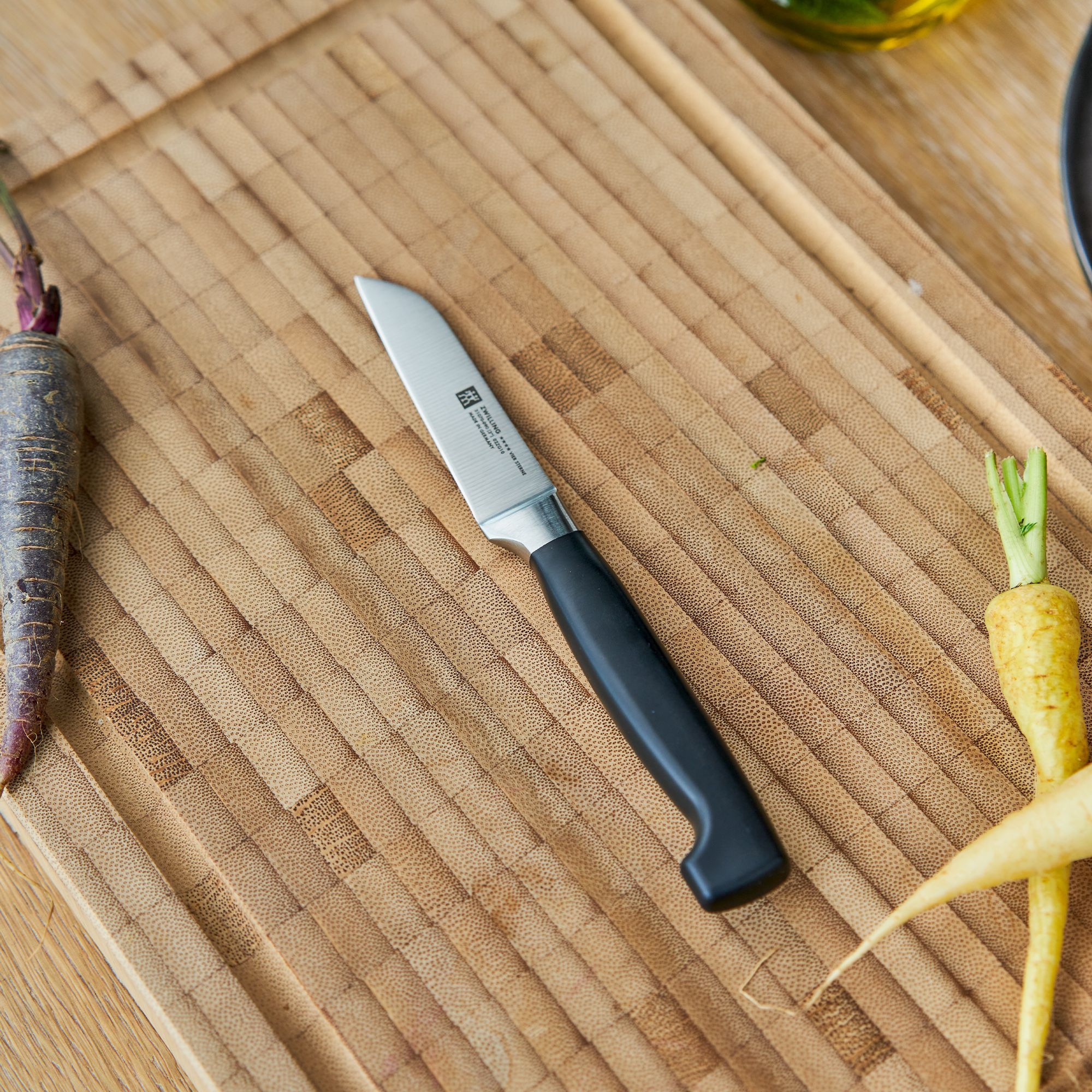 ZWILLING - paring knife | four stars | 8 cm ZWILLING - paring knife | four stars | 8 cm